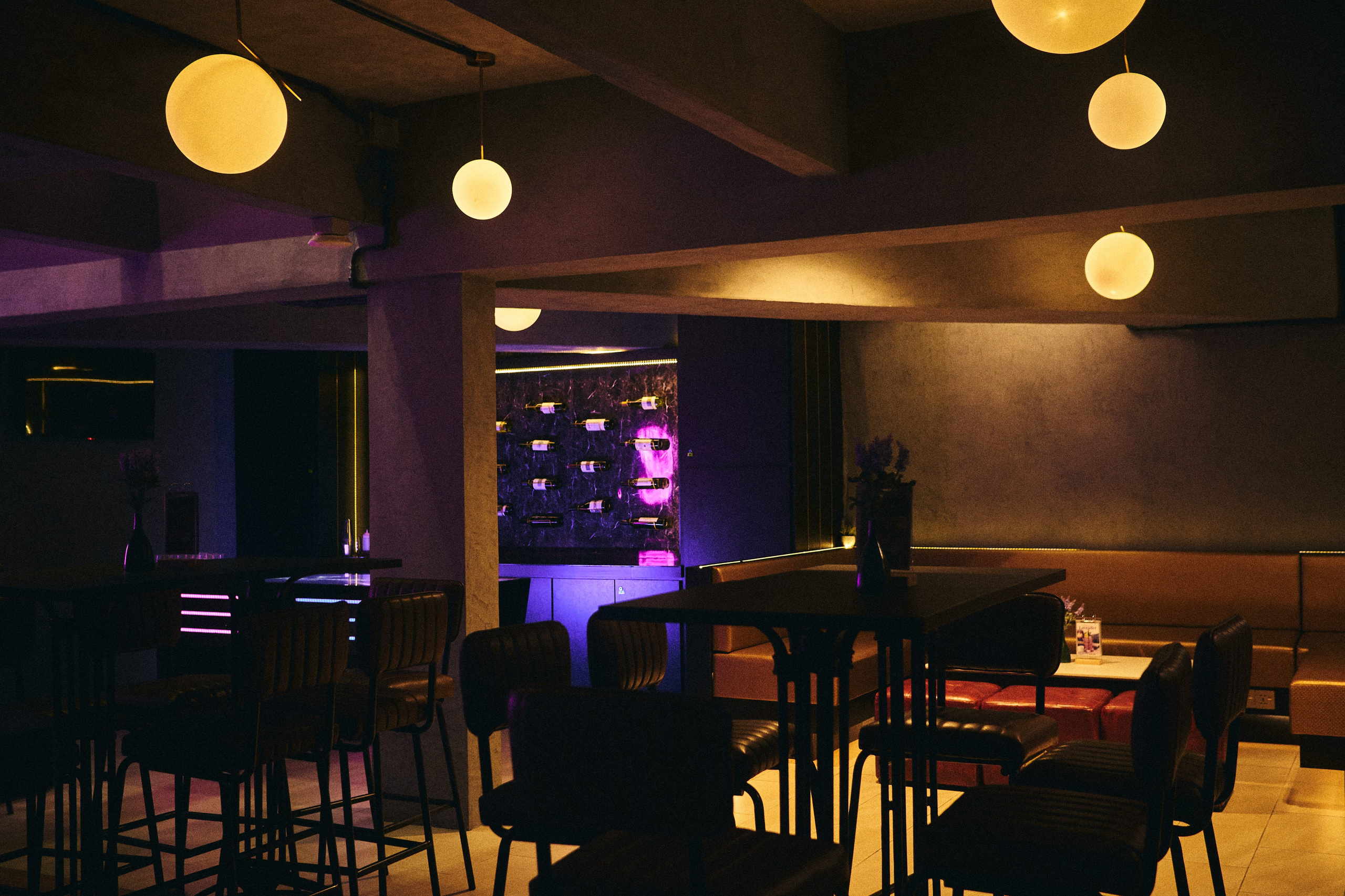 Lavender Mansion. See the moment and catche. commercial and reportage