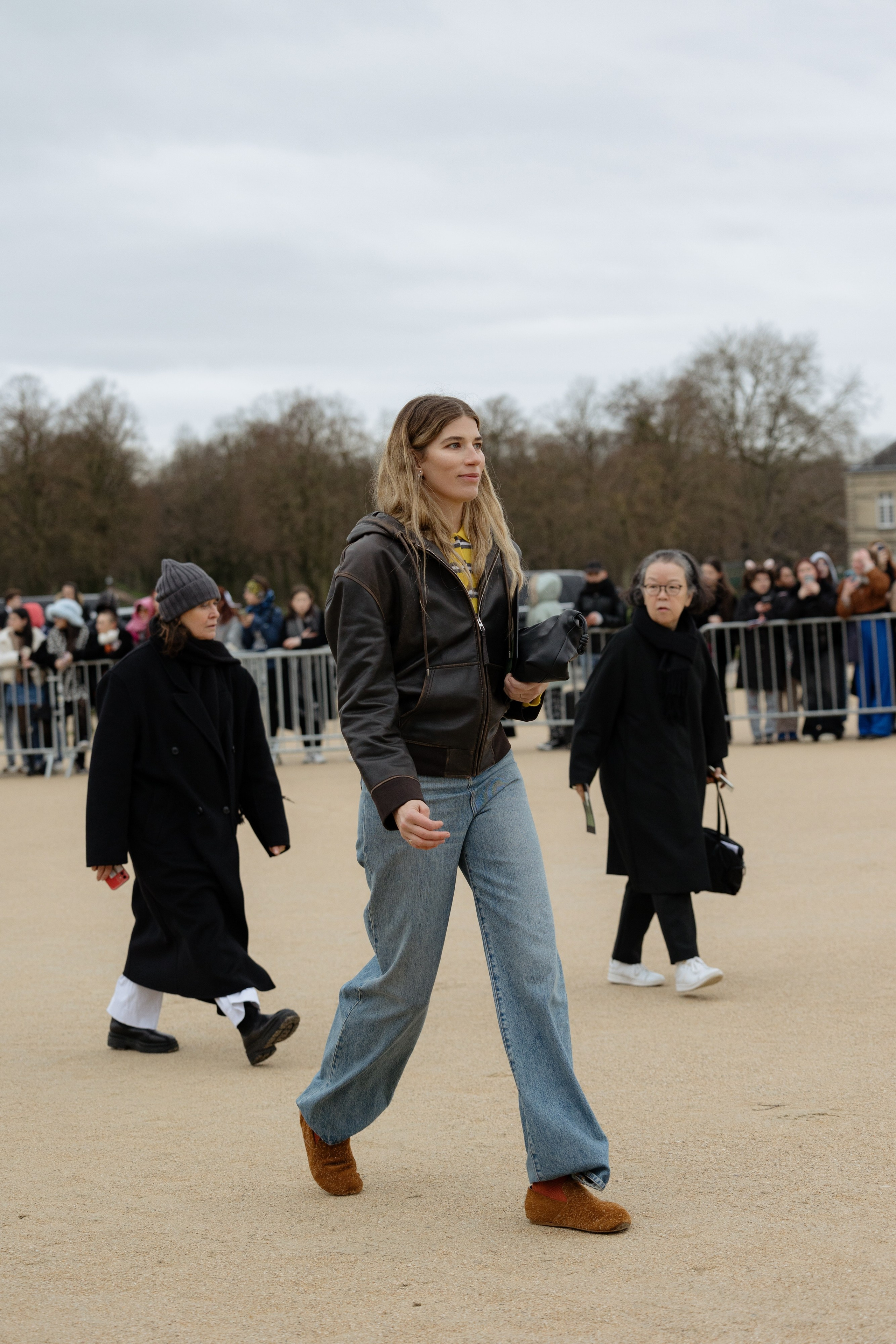 LOEWE PFW WOMENSWEAR FALL-WINTER 24/25. Photographer in Milan Ivan Goncharov