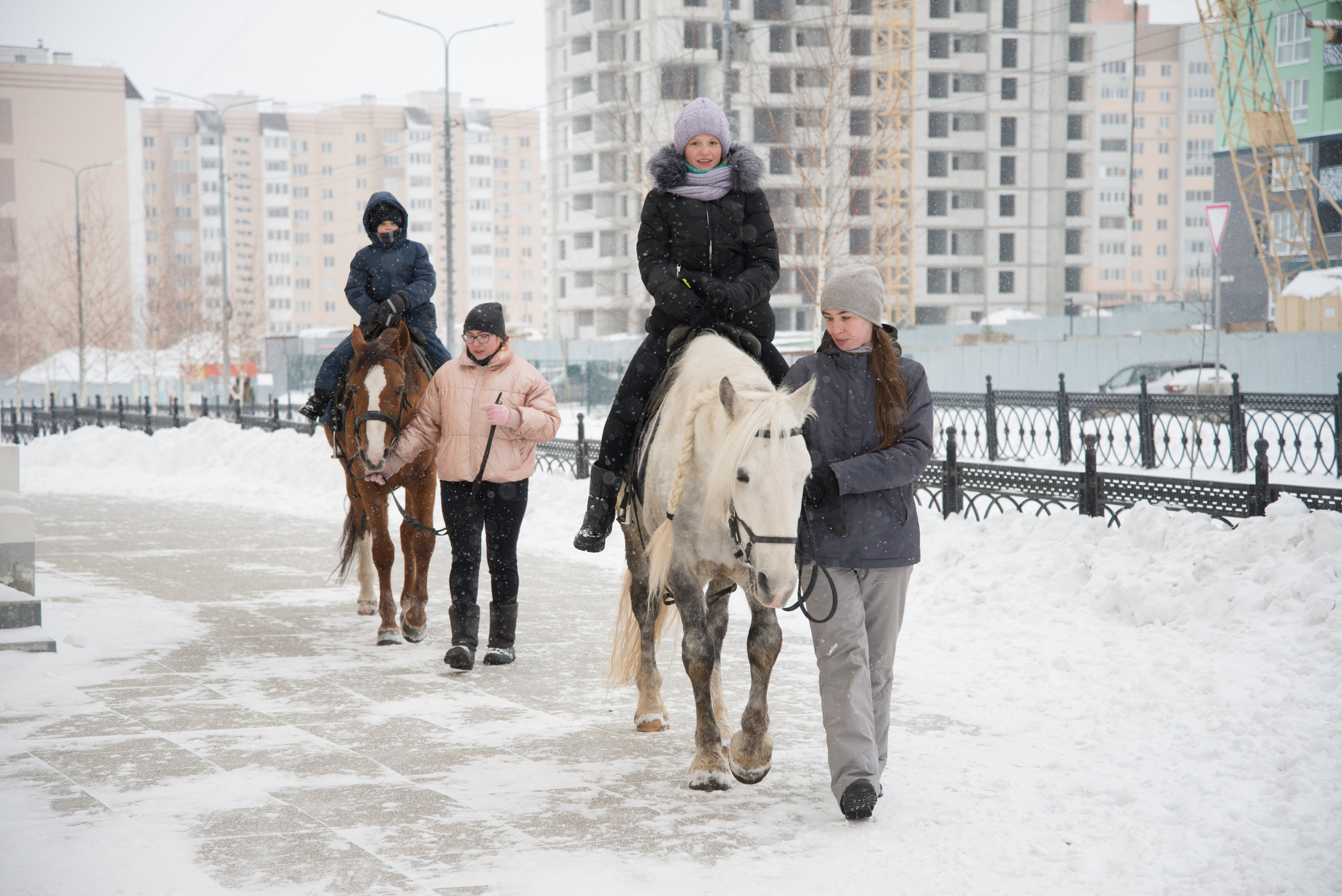 Масленица у Храма Спиридона. Конный фотограф в Саратове Юлия Иванова