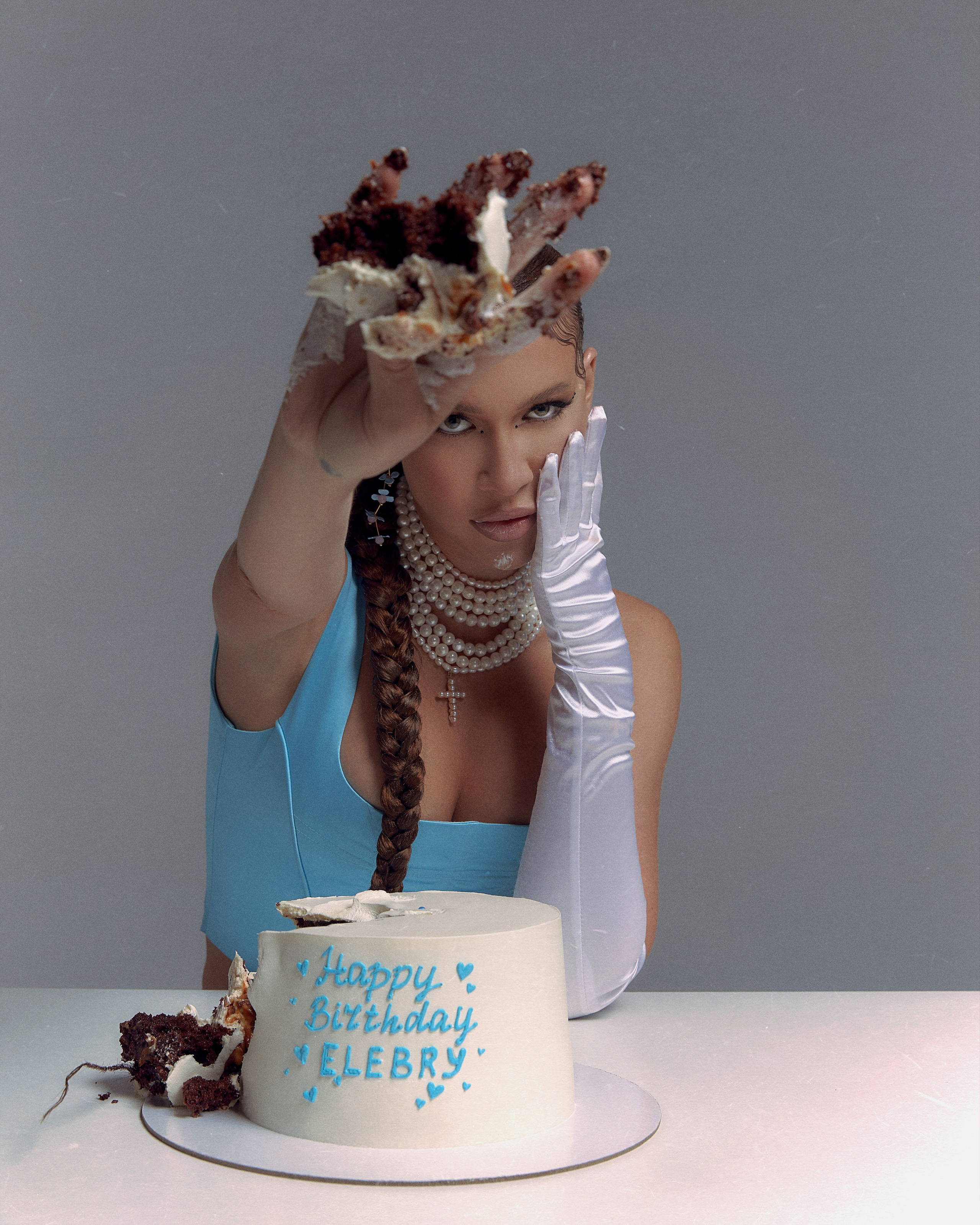 Alyona. Фотограф Sasha Saunder