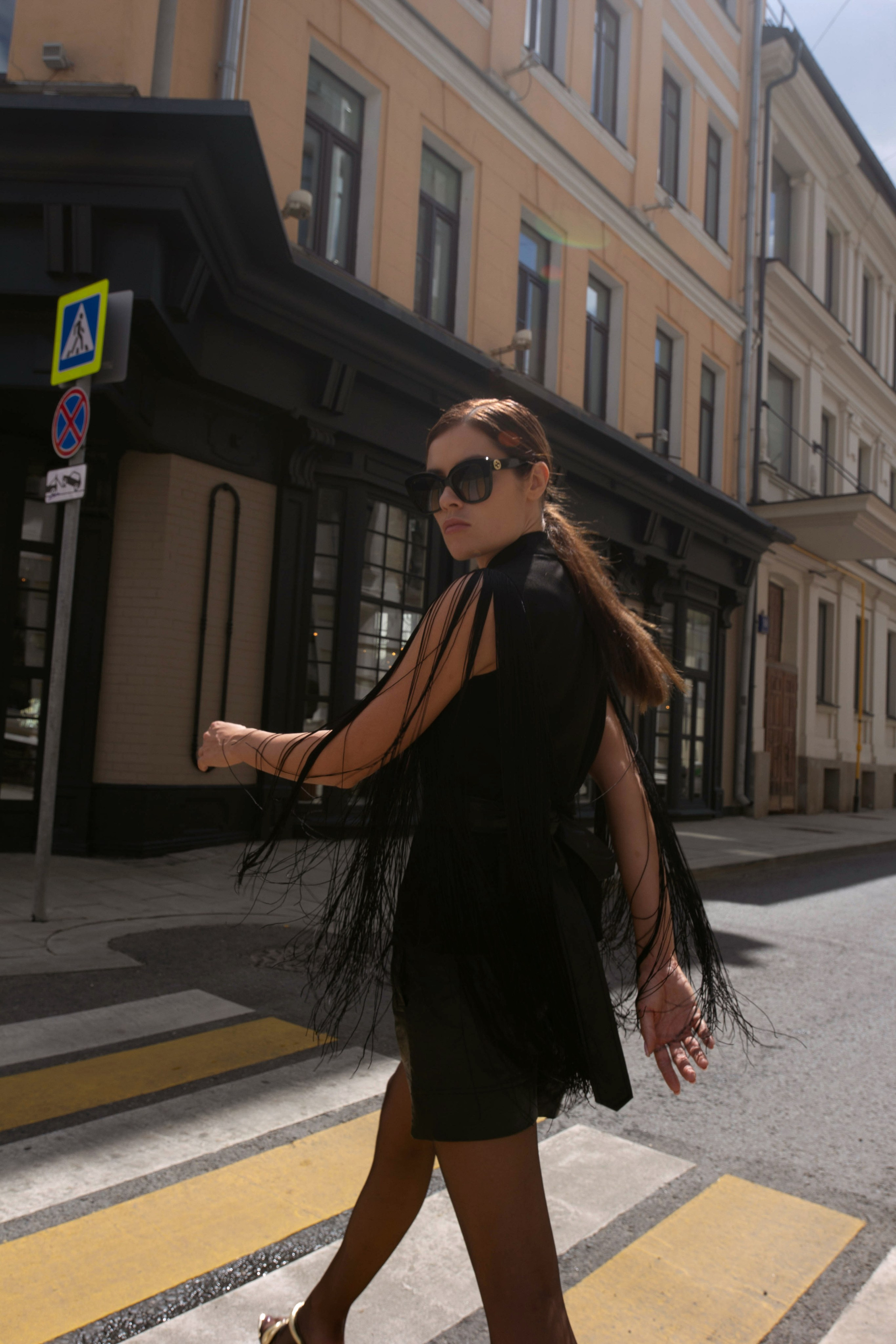 Стрит съемка Яны Выговской Москва. Кизя Мисриева — фотограф: плёнка, цифра. Москва и не только