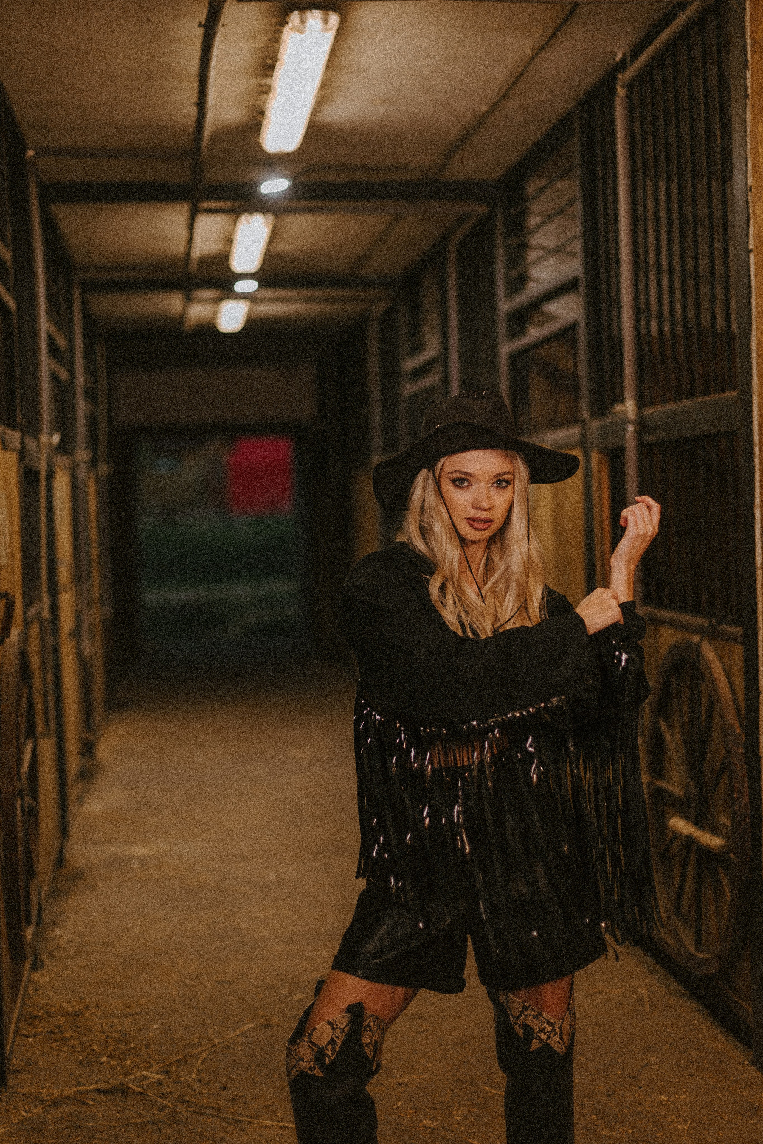 Надя «Вестерн». Павел Померанцев