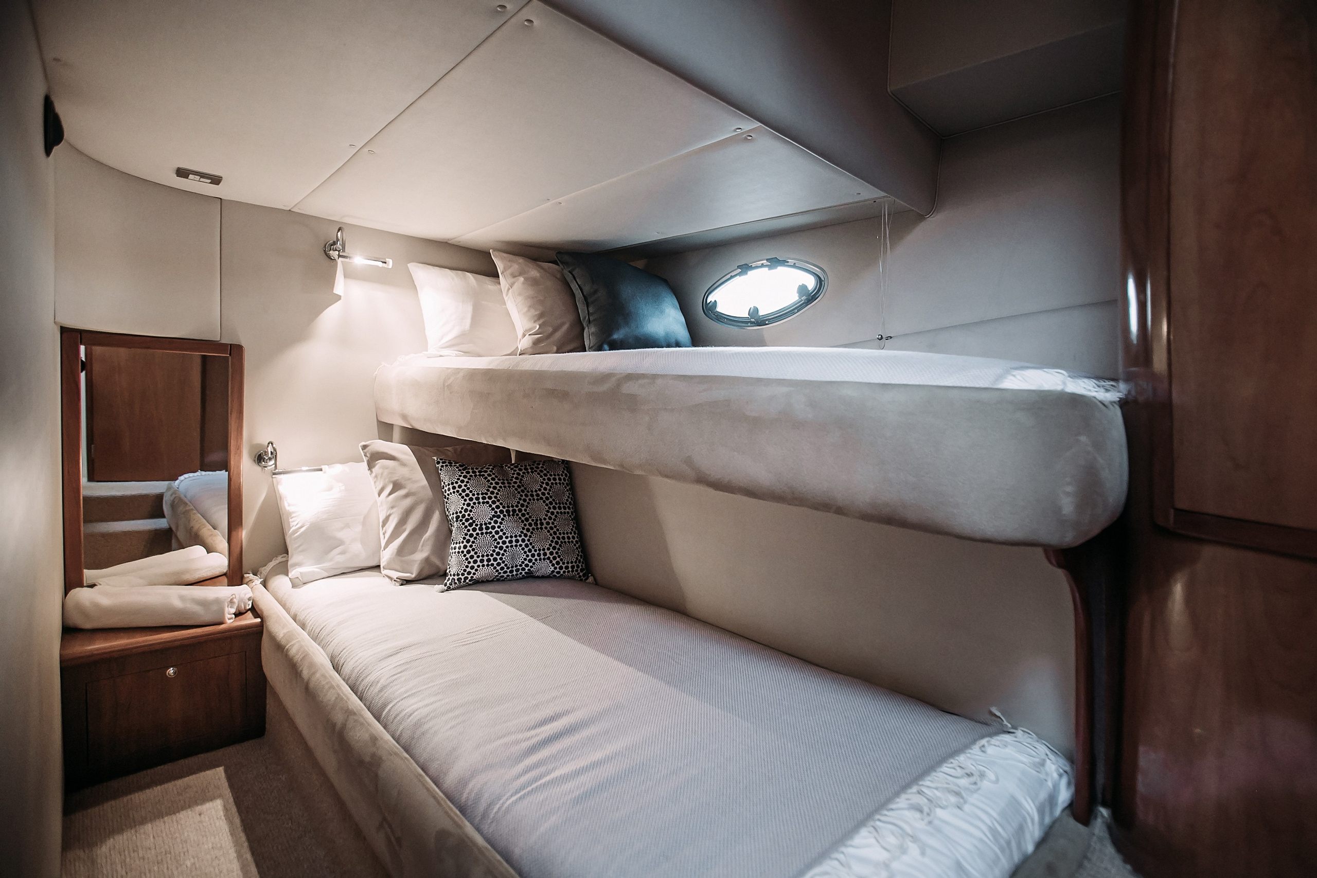 Яхта Rodman 44 Holiday. SPB Rent Boats|аренда катеров и теплоходов