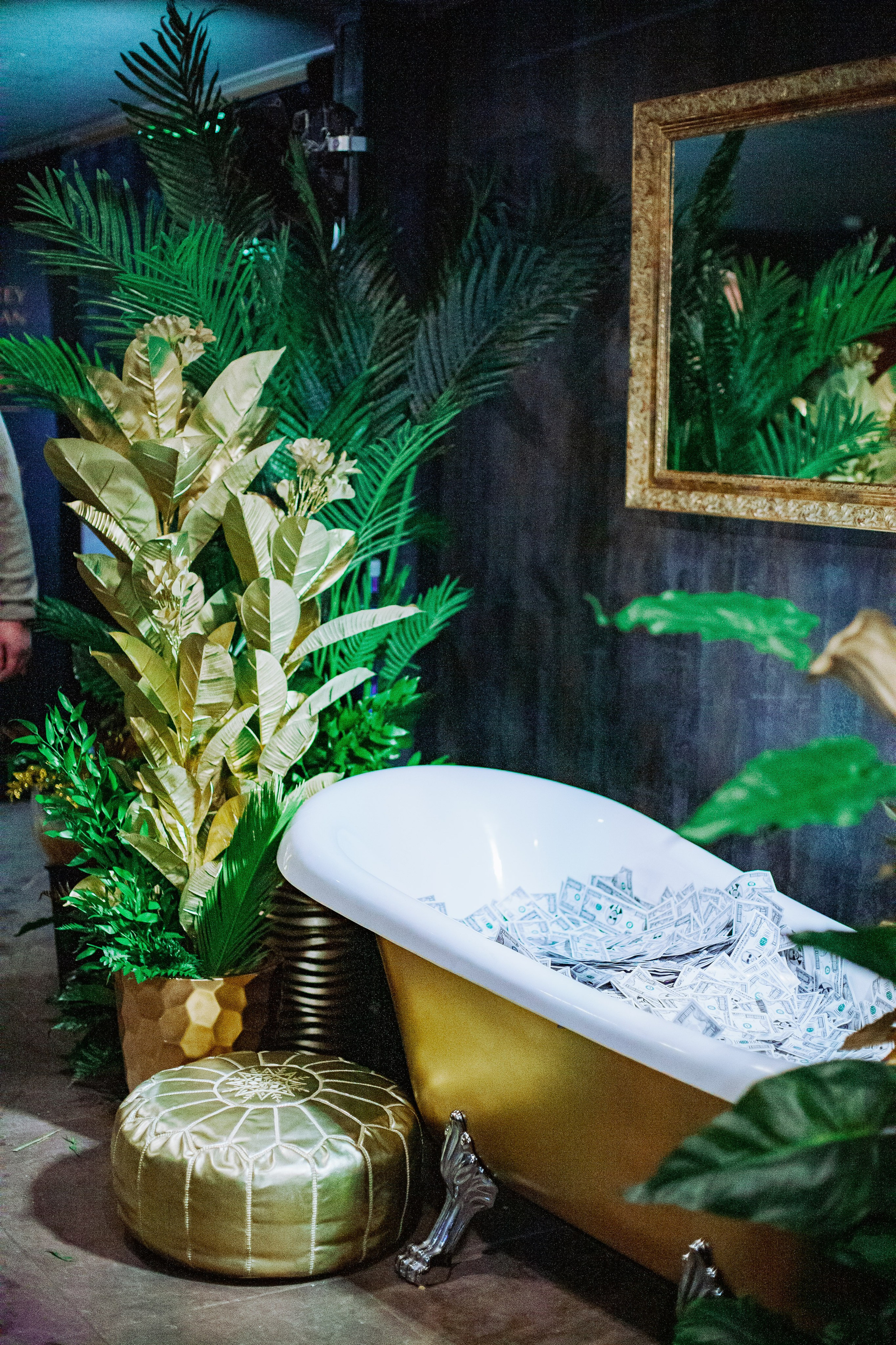 Бал выпускников. Kirillova Studio — мастерская декора и событий Юли Кирилловой