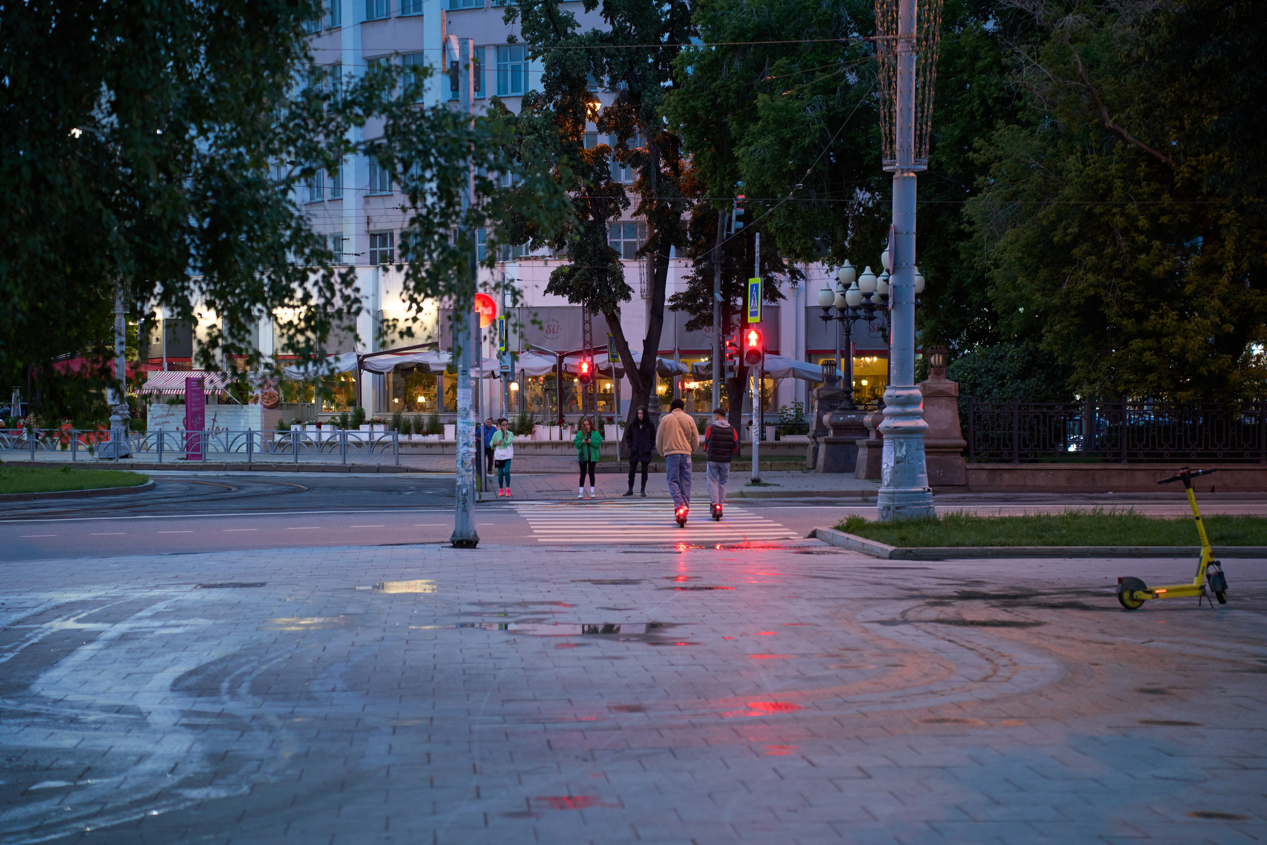 Стрит. Фотограф в Екатеринбурге Александр Пещерский