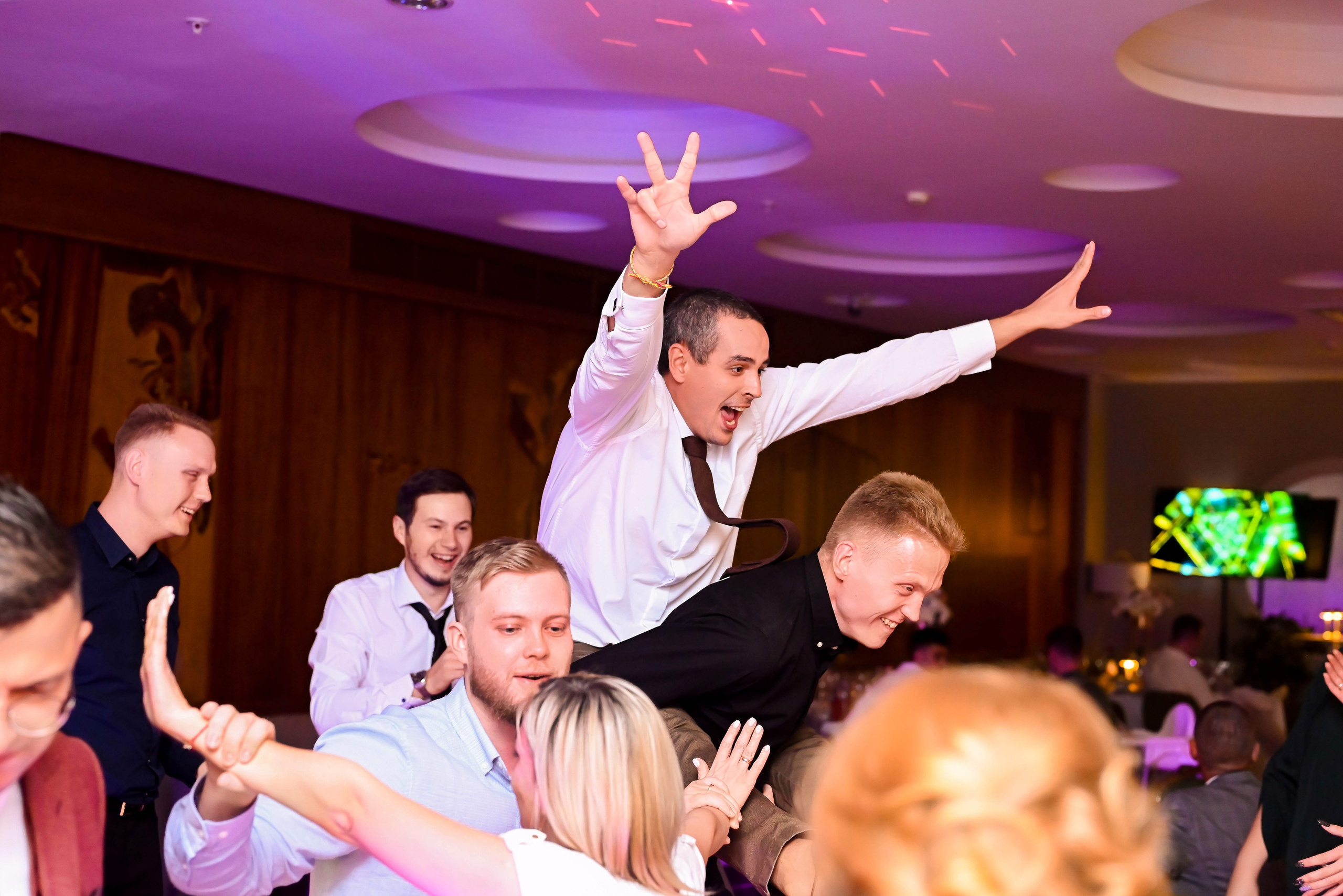 Свадебная съемка, фотограф на свадьбу в Москве, свадебная фотосессия Москва. Главная