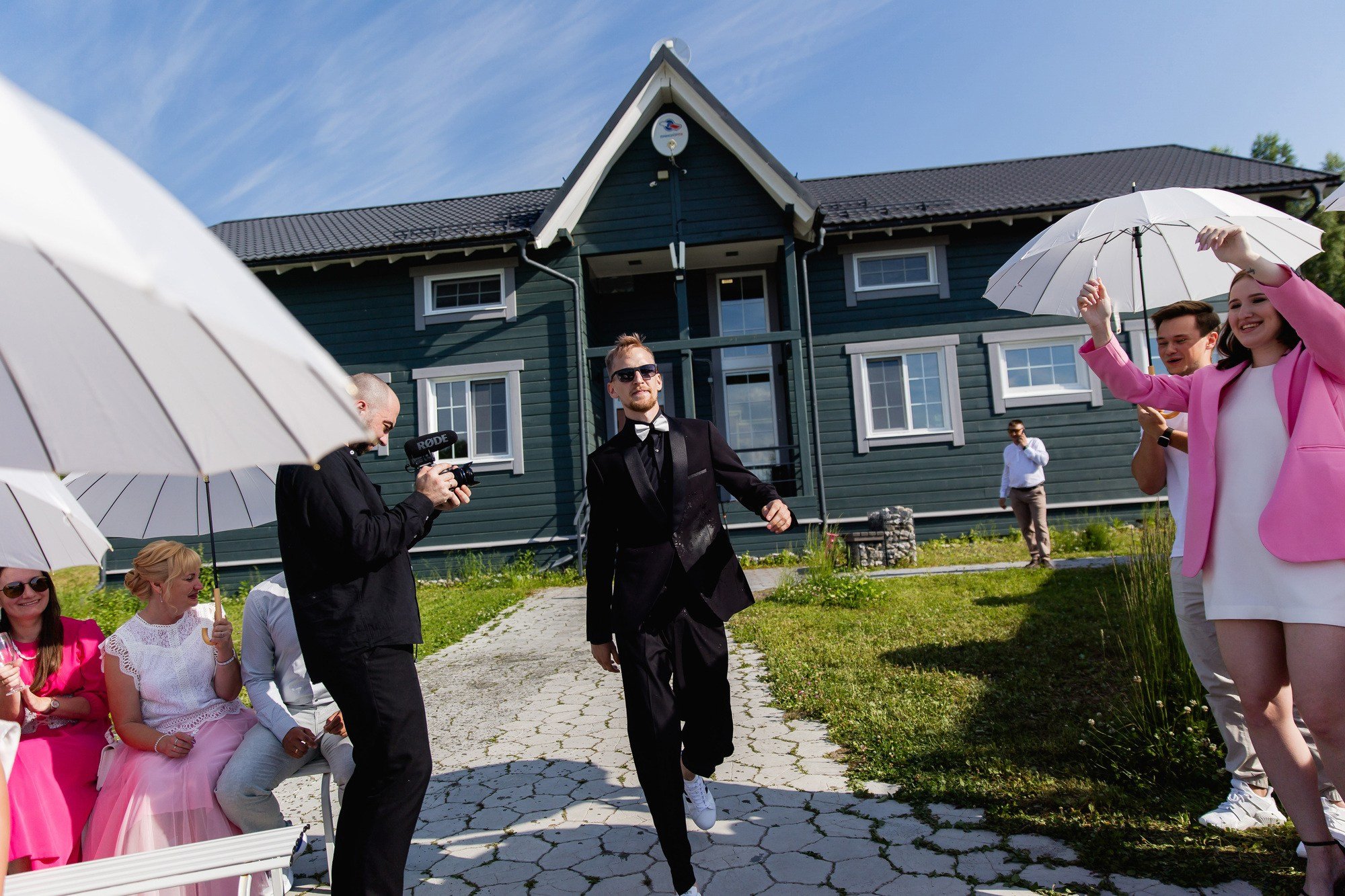 Малиновый фейерверк эмоций. Свадебный фотограф в Томске | Александр Овчаренко