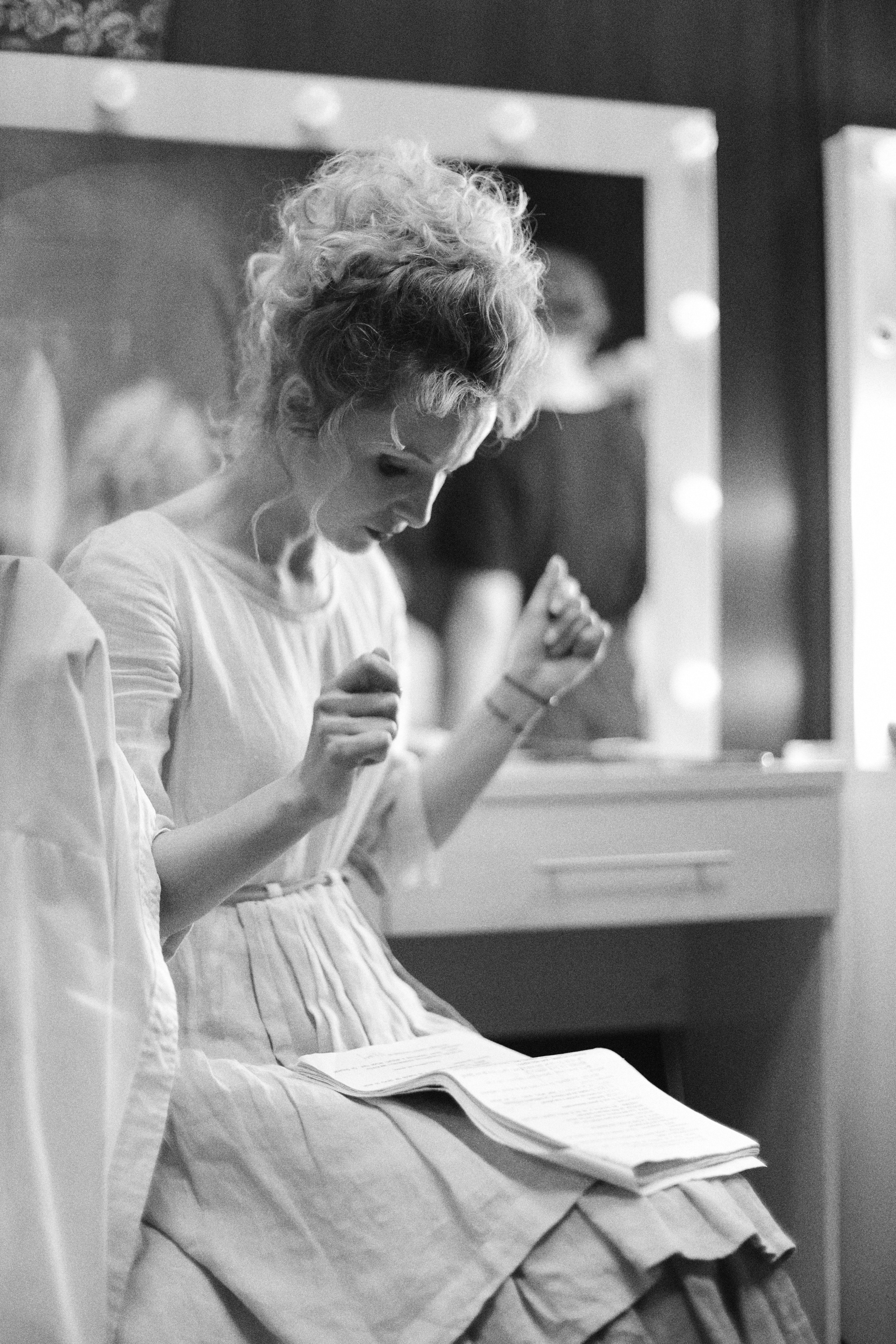 Спектакль «Дикарь» (серия — бэкстейж), Театр «Сначала-Сначала театр». Наталья Алексеенко. Фотохудожник в Москве. Репортаж, портрет, стрит