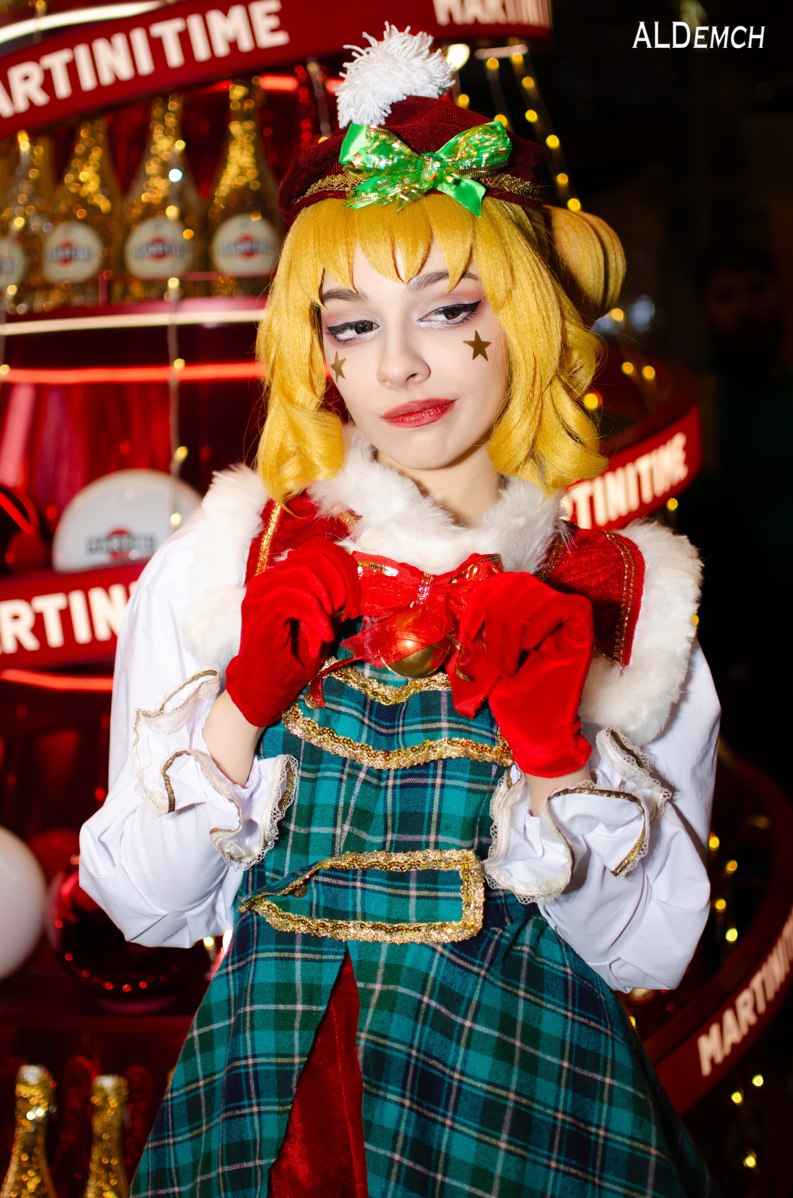 Аниме картинки персонажей и косплей фото в России Москве