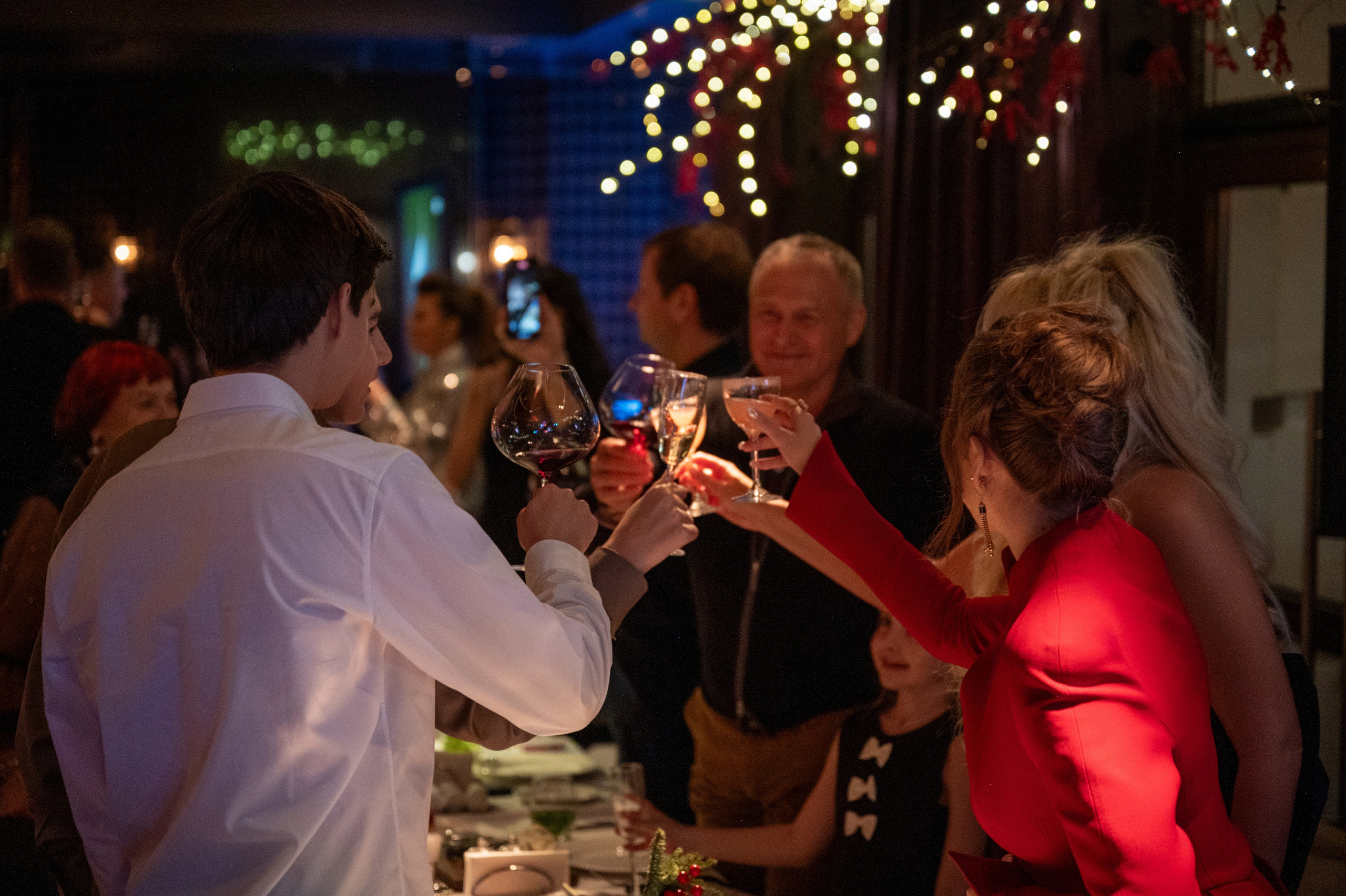 Новый год 2025 в ресторане Red Fox. Репортажный фотограф в Красной Поляне и Сочи Павлюченко Екатерина