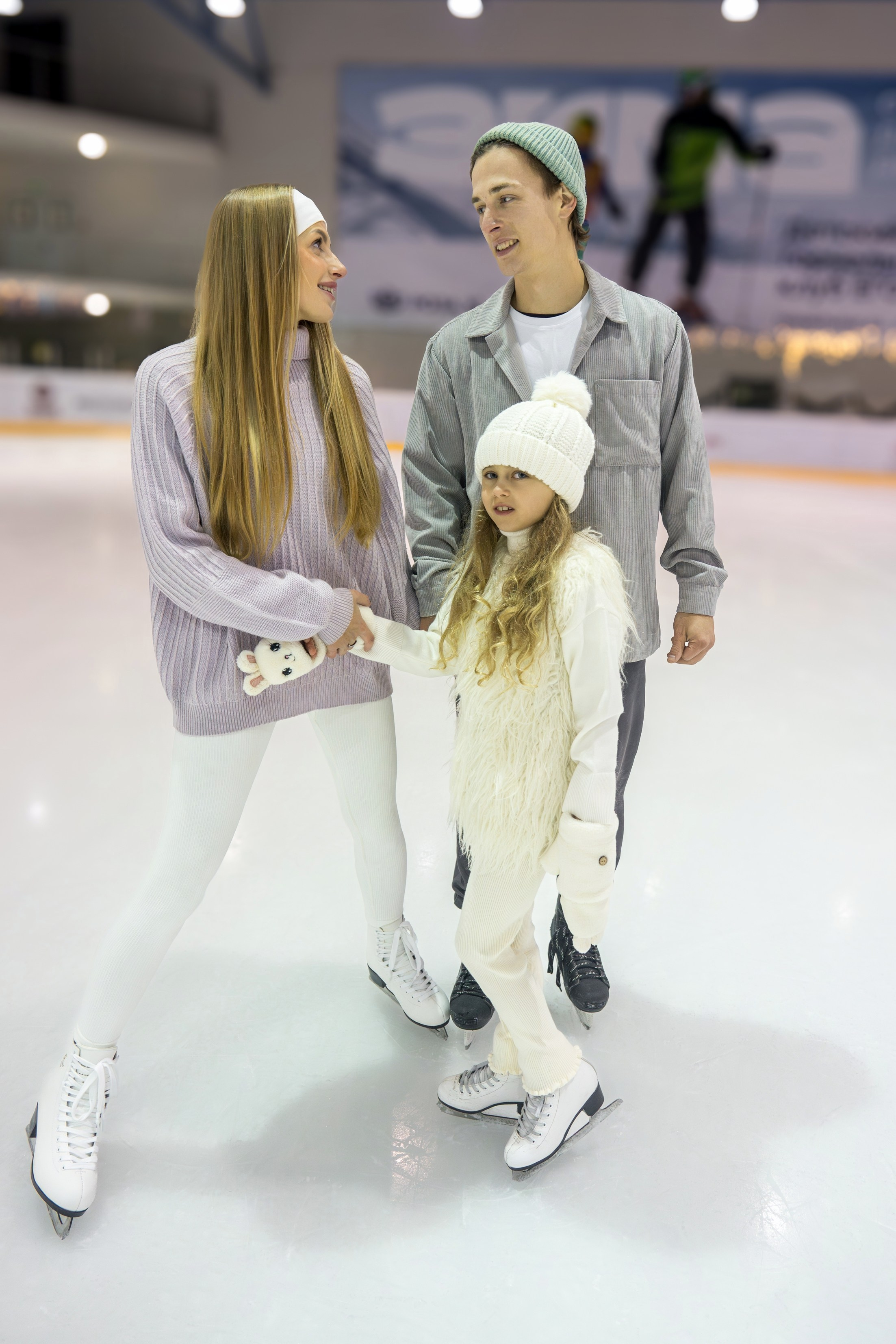 Контент съемка на катке для курорта Роза Хутор. Репортажный фотограф в Красной Поляне и Сочи Павлюченко Екатерина