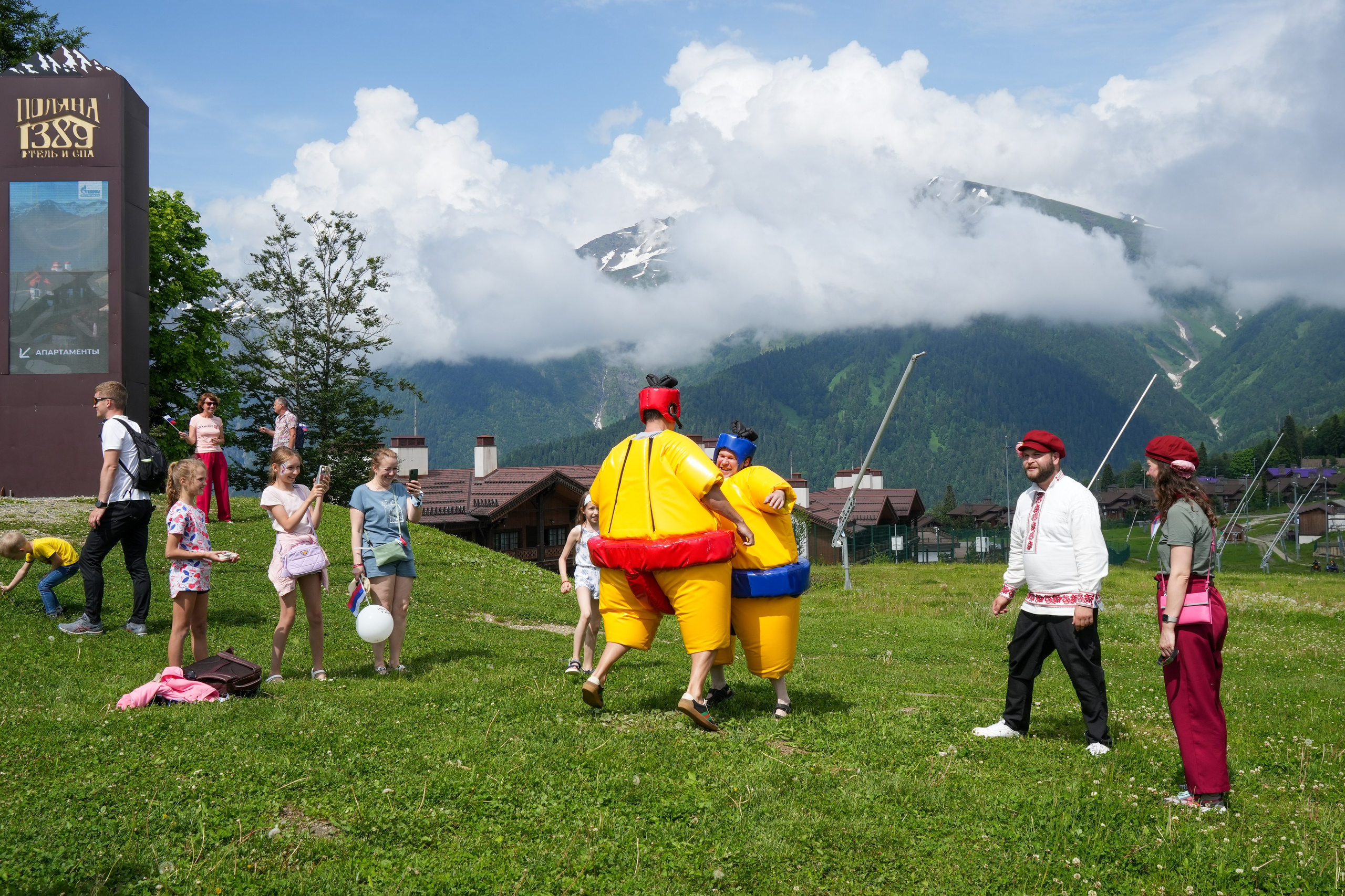 День России на курорте Газпром 2023. Репортажный фотограф в Красной Поляне и Сочи Павлюченко Екатерина