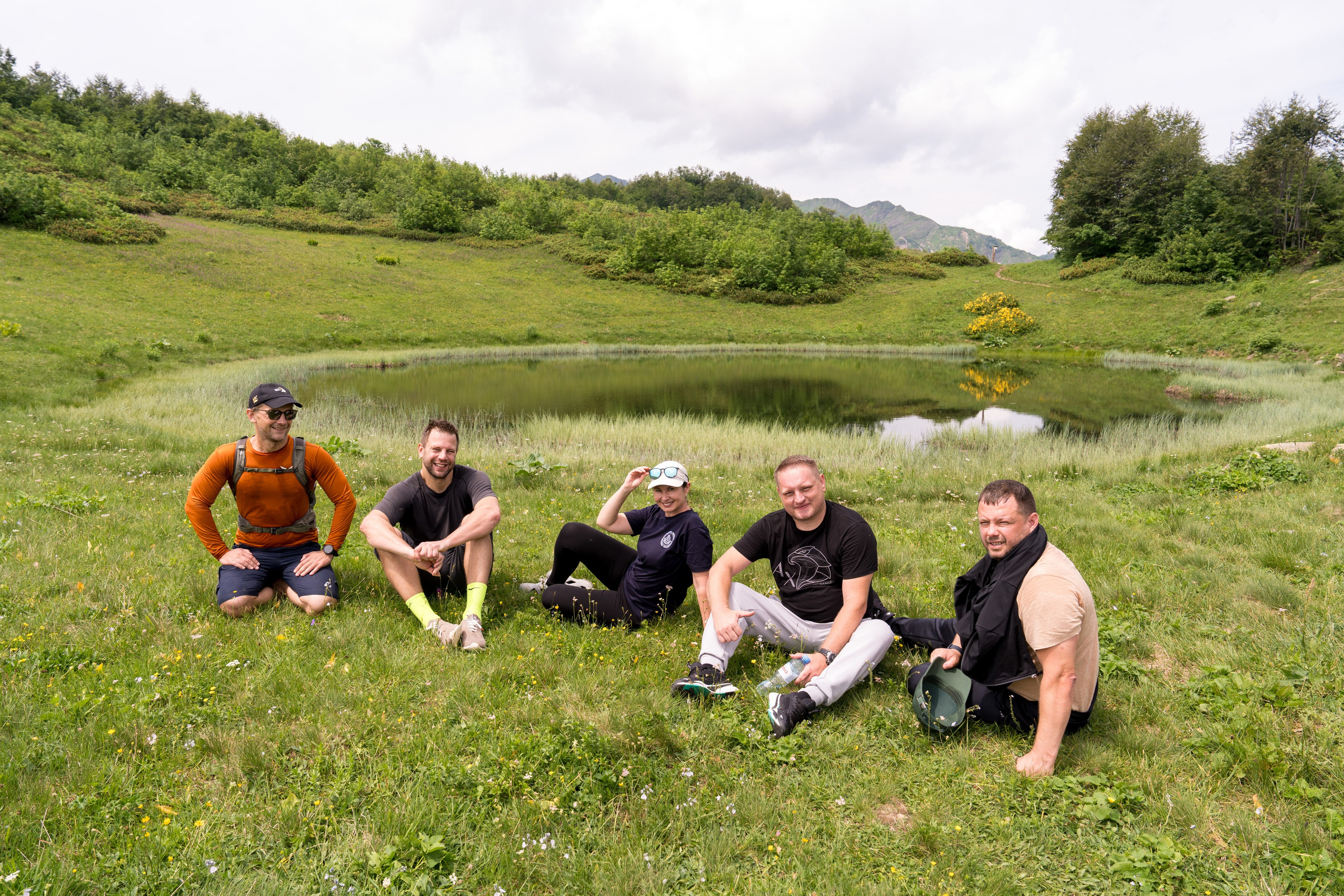 MICE мероприятие для компании «Доставка морем»: хайкинг к Ачипсинским водопадам. Репортажный фотограф в Красной Поляне и Сочи Павлюченко Екатерина