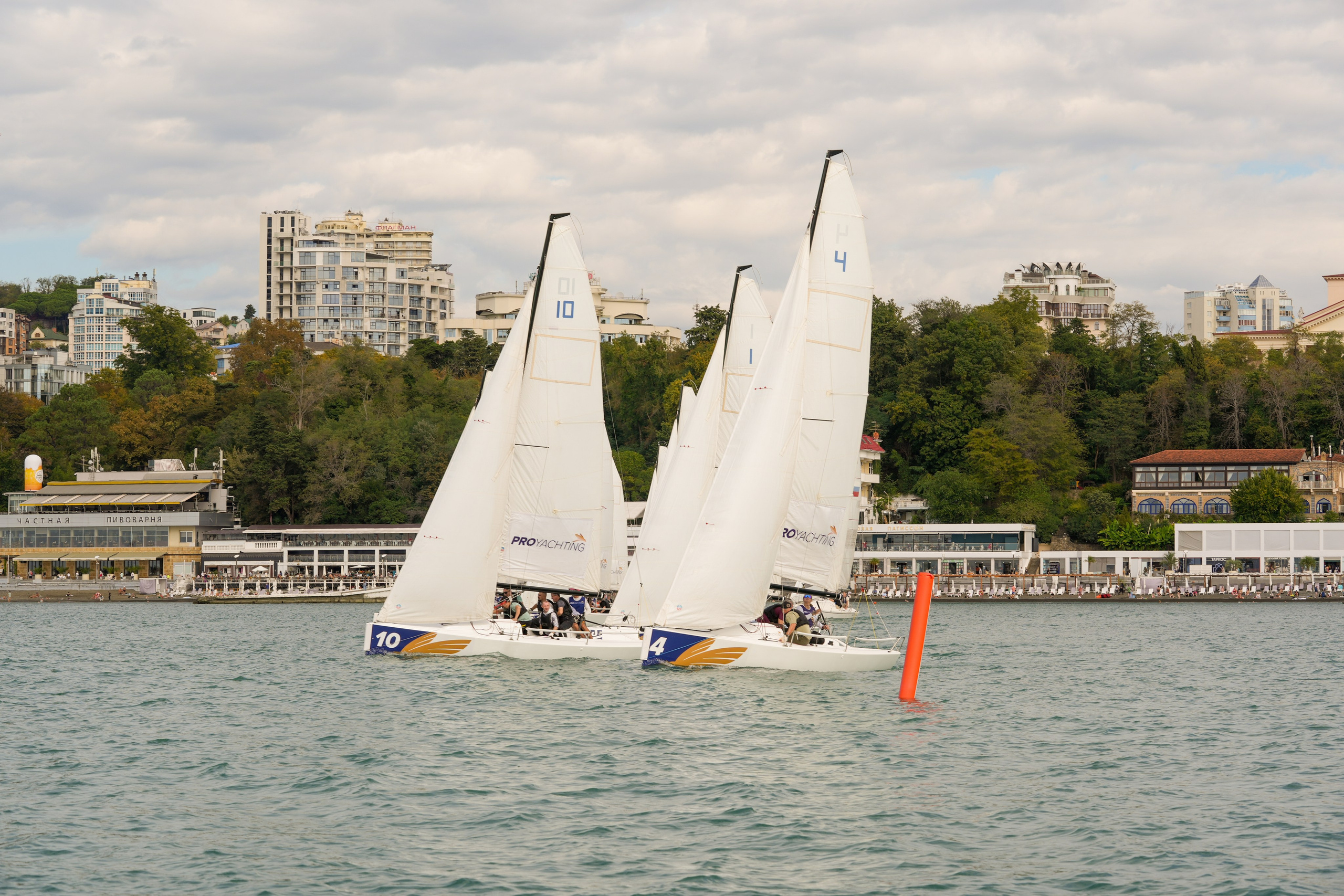 Яхтенная регата для компании Агрегатка. Репортажный фотограф в Красной Поляне и Сочи Павлюченко Екатерина