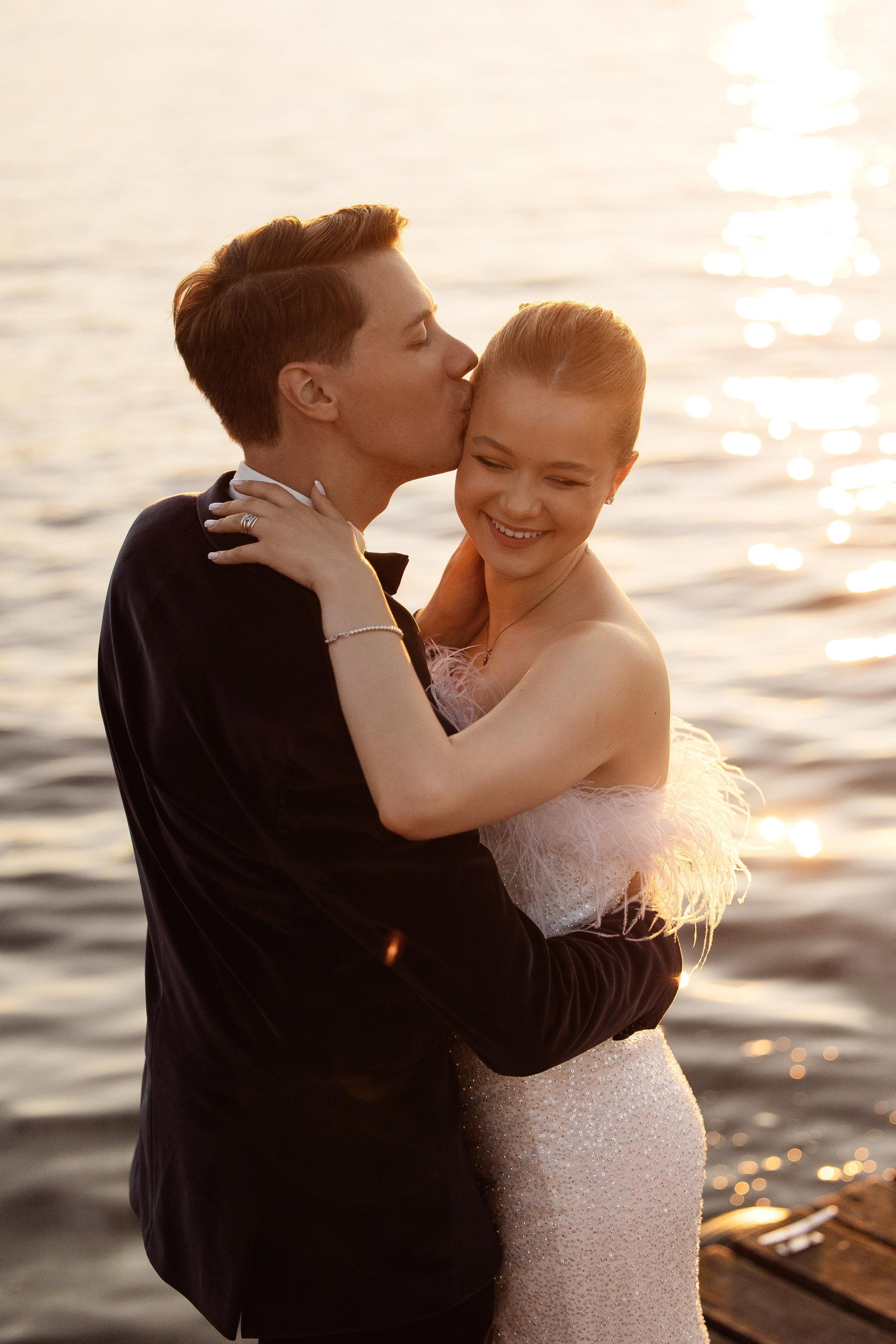 Влюбляться, целоваться. Свадебный фотограф в Москве | Профессиональный фотограф | Выгодные цены на услуги