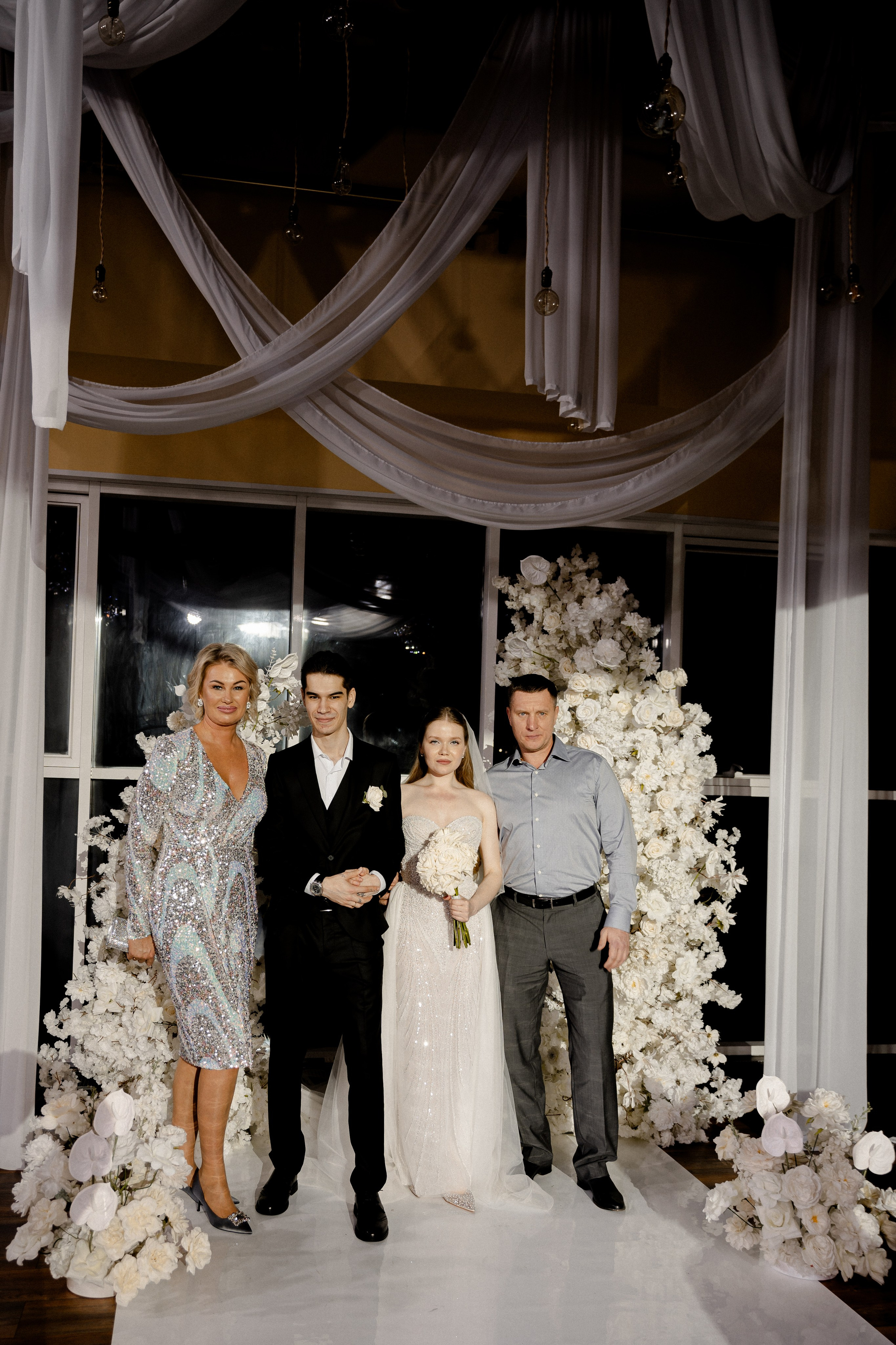 СВАДЕБНАЯ СЬЕМКА СБОРОВ В ОТЕЛЕ И ВЫЕЗД НА ЦЕРЕМОНИЮ (СНЯТО В СИБИРЕ В НИЖНЕВАРТОВСКЕ). Профессиональный фотограф, Санкт-Петербург — Виктория Богомолова