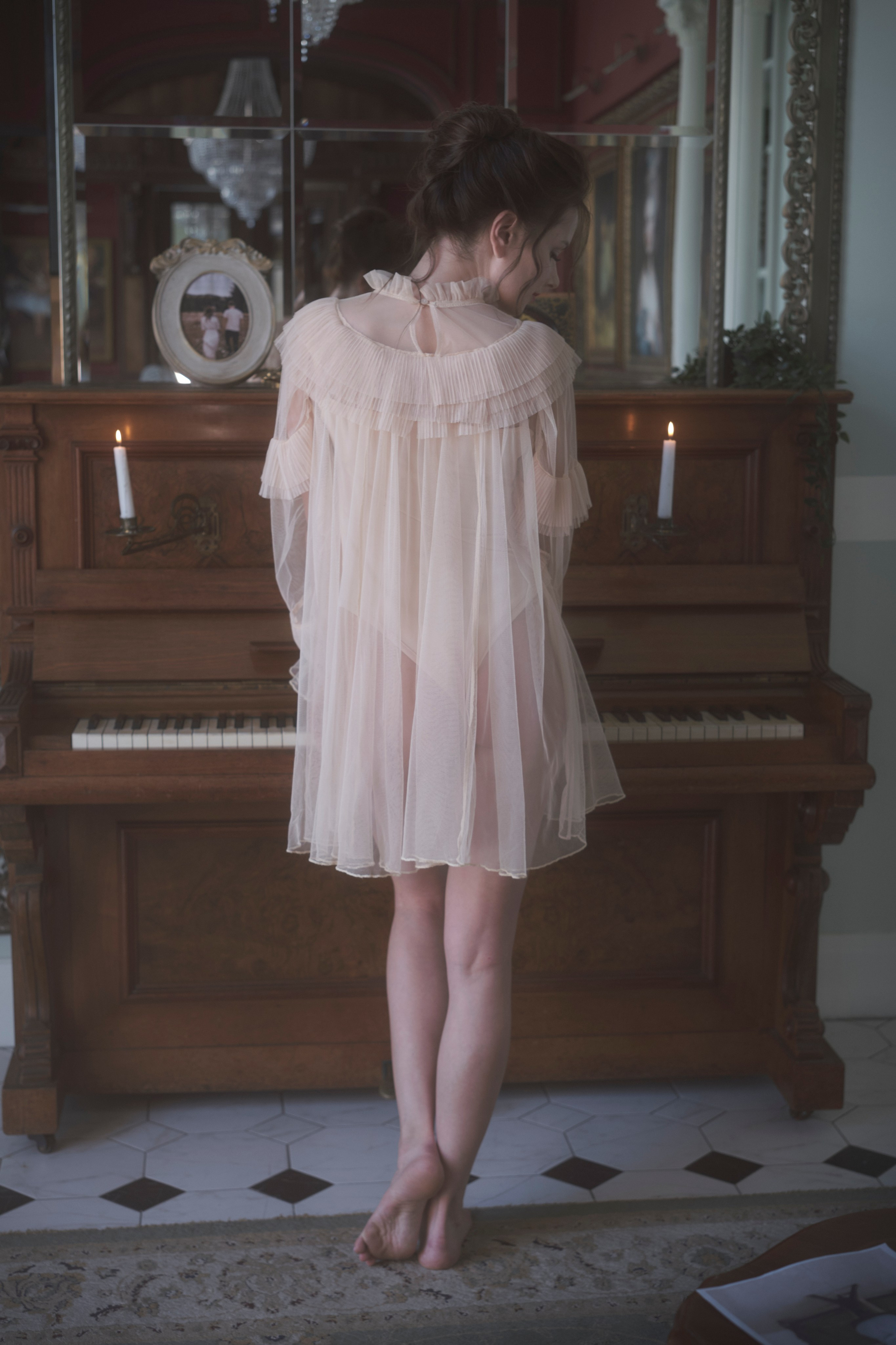 Фотостудия LEONASTAGE. Портретный фотограф в Санкт-Петербурге Елена Сергеева