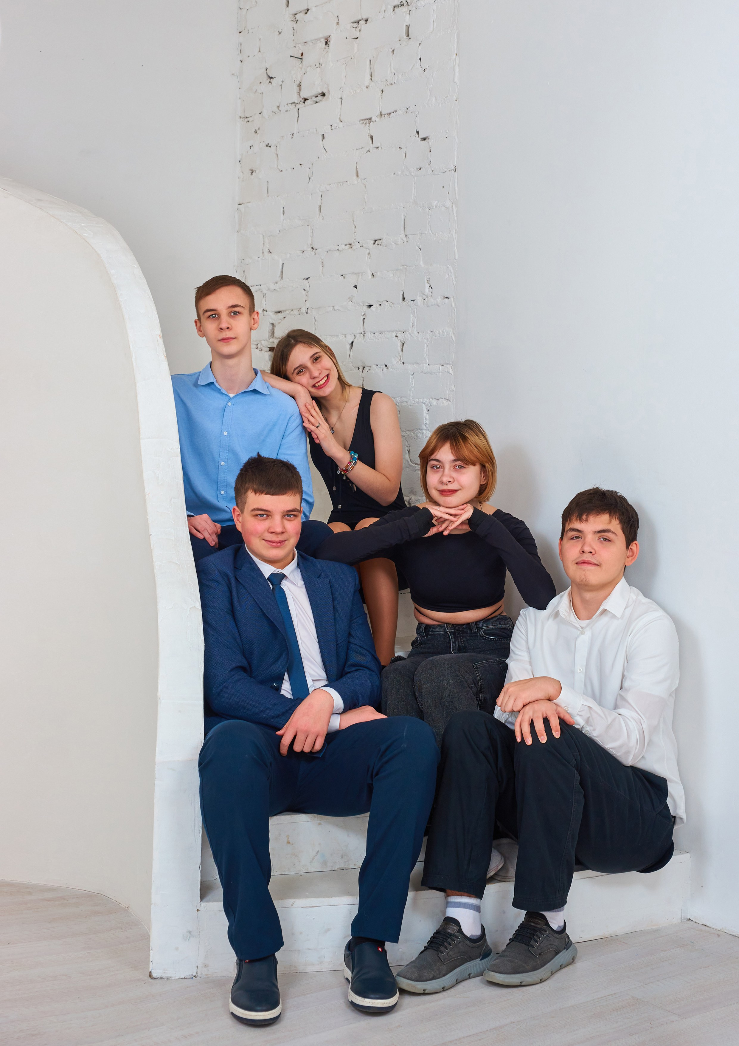 Выпуск 2024 9 класс Многостраничный. Childrenfoto.ru