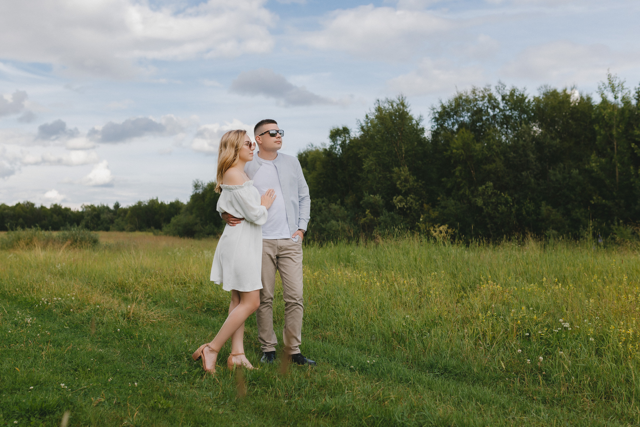 Летнее лавстори в полях. Фотограф и видеограф в Мурманске, Москве Екатерина Нечаева