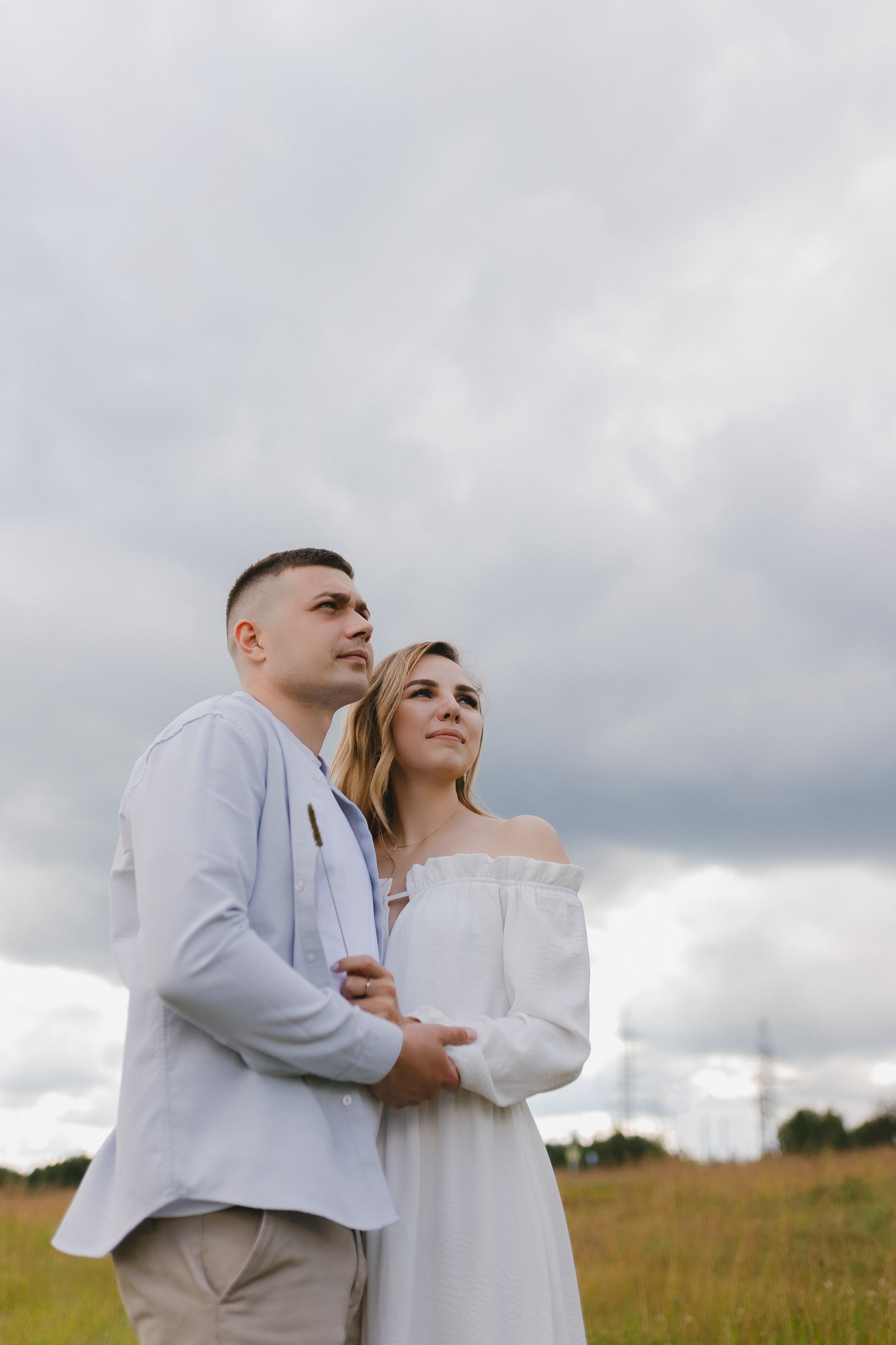 Летнее лавстори в полях. Фотограф и видеограф в Мурманске, Москве Екатерина Нечаева