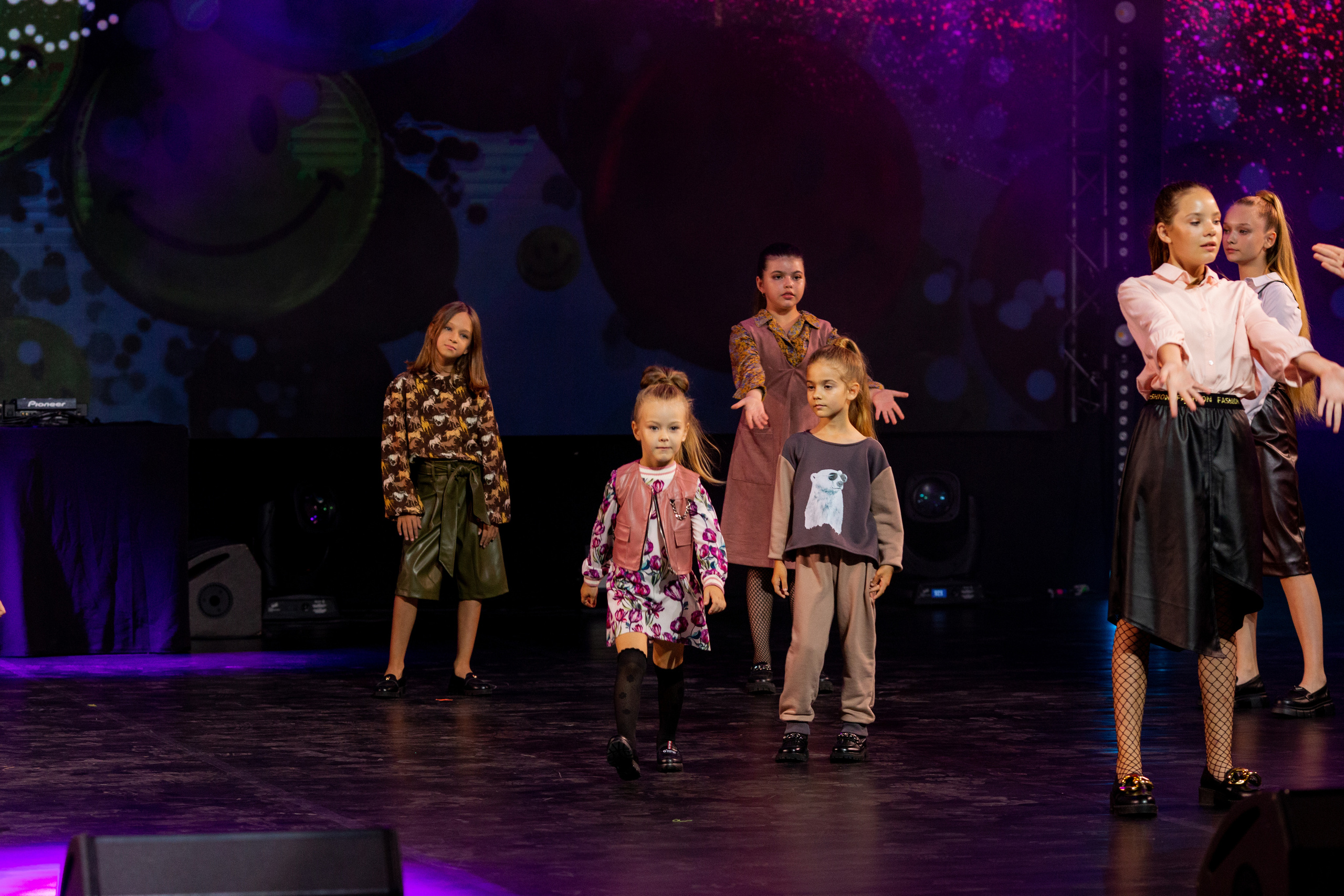 Показ МОСТ Сочи-2023. Семейный и детский фотограф Эльвира Билибина