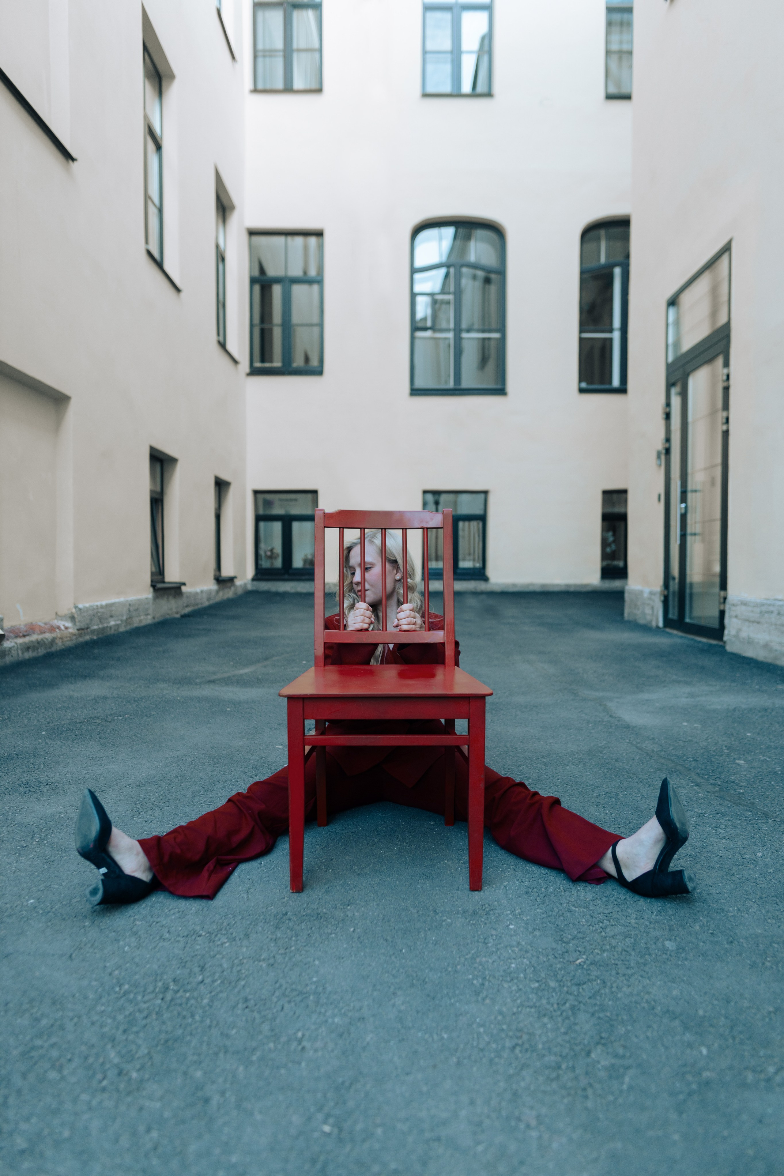 КРАСНЫЙ СТУЛ. Фотограф в Санкт-Петербурге|Туапсе|Агое Алена Гридасова