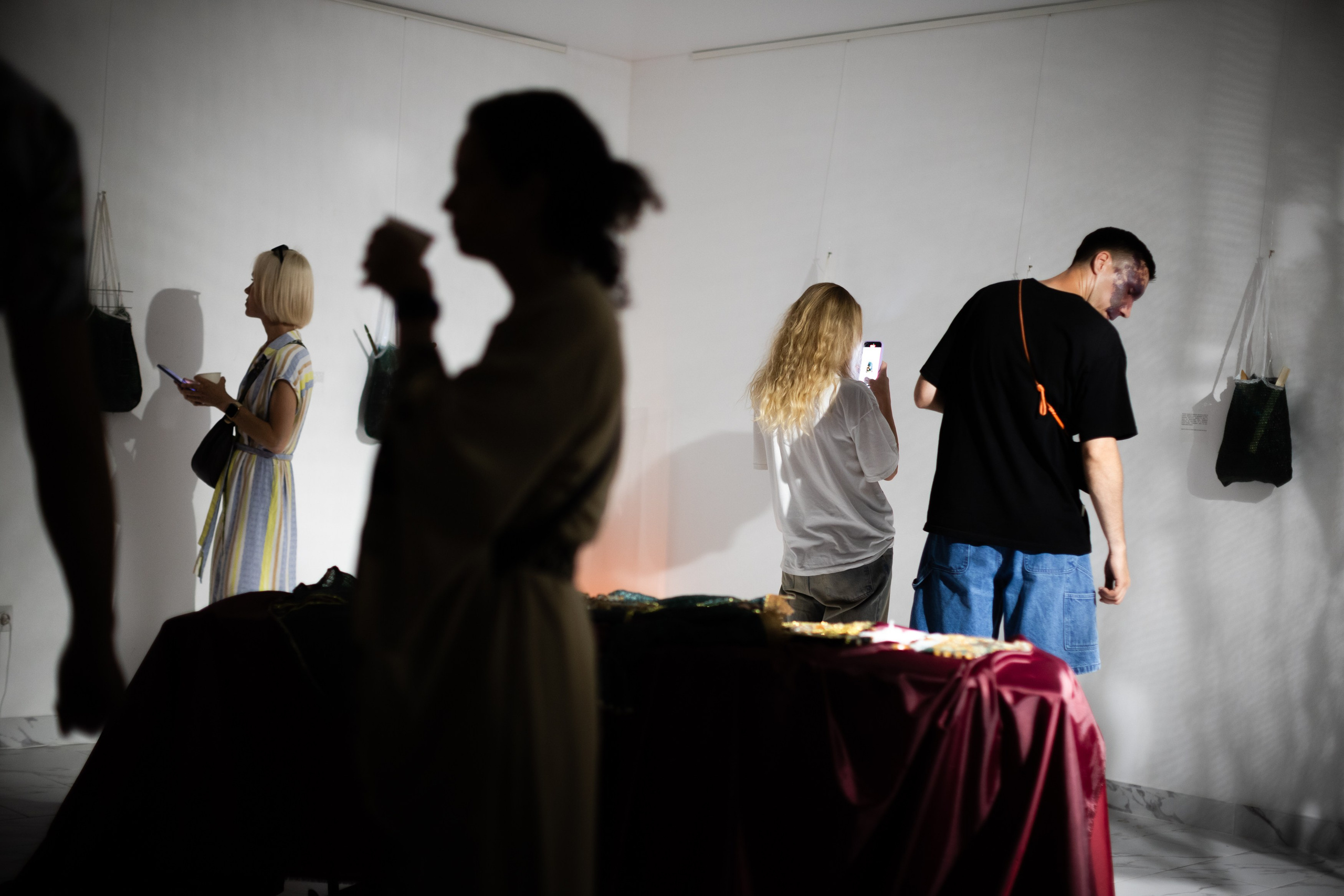 Выставка Ирины Иониной 2024. Фотограф Мария Немм