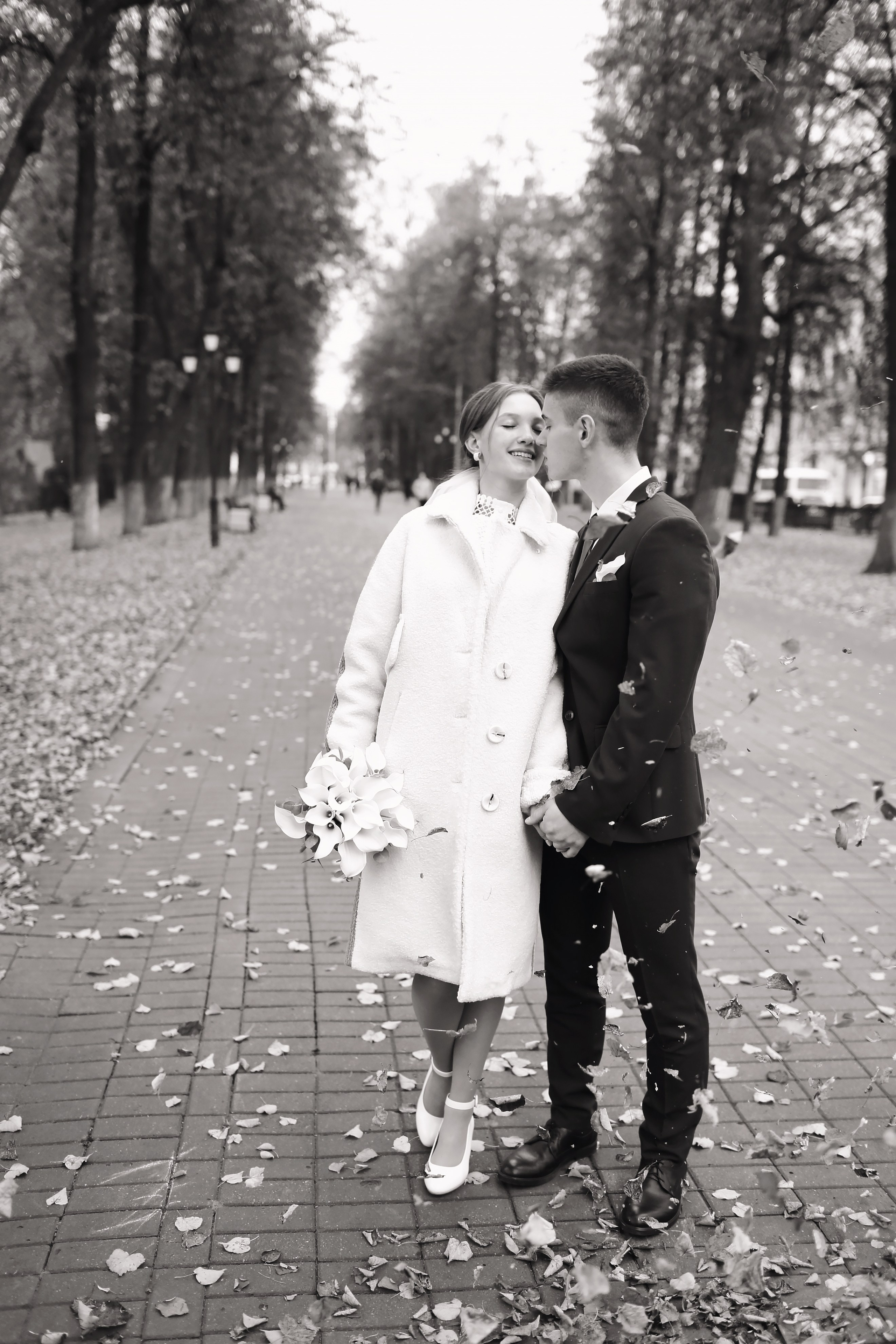 Съемка пары в осеннем городе и в студии. Свадебный и репортажный фотограф в Ярославле и Санкт-Петербурге Роман Микрюков