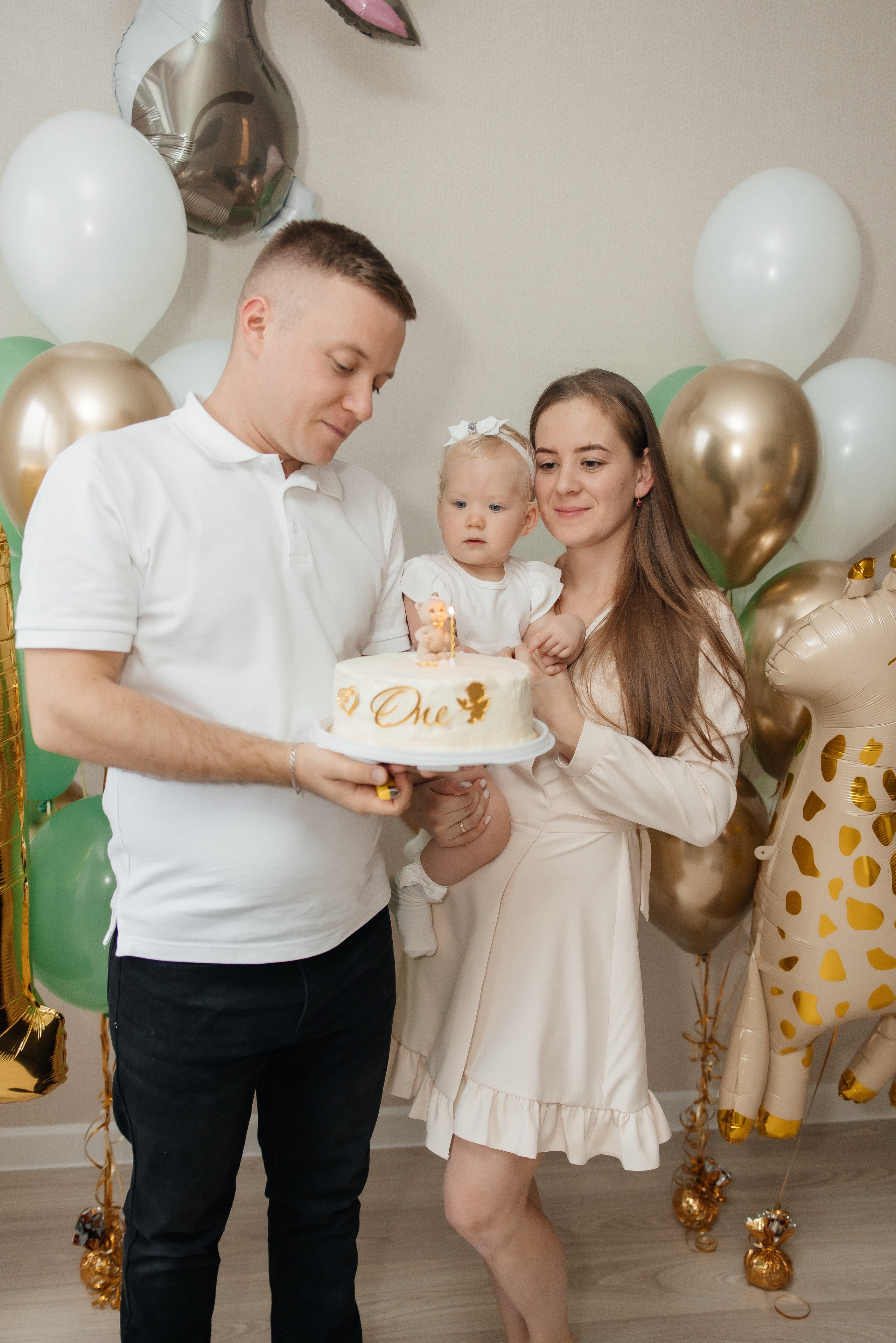 1 годик Еве (домашняя съемка). Профессиональный фотограф Кристина Искусных. Талдом- Москва