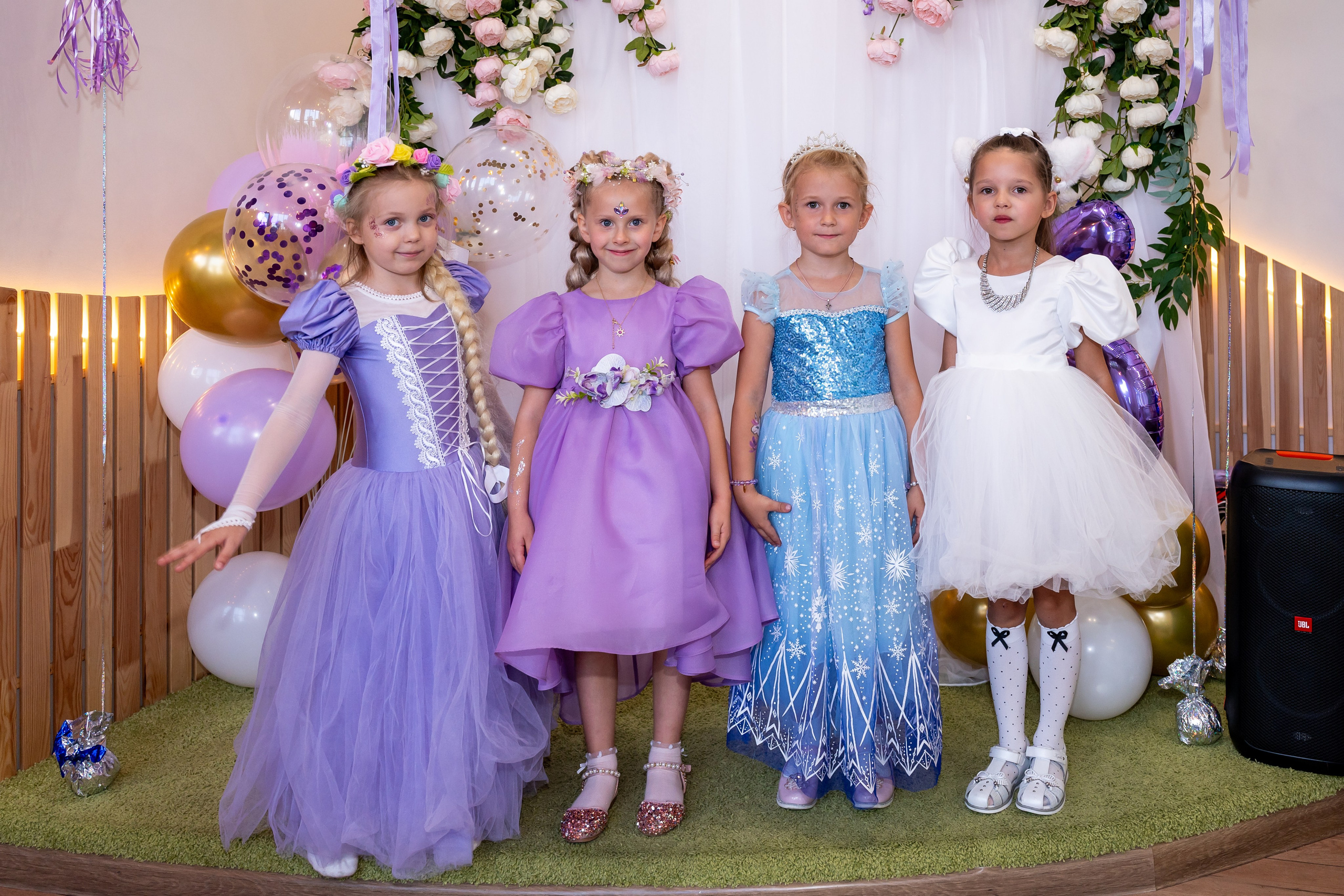 ДР в лофте с фокусником