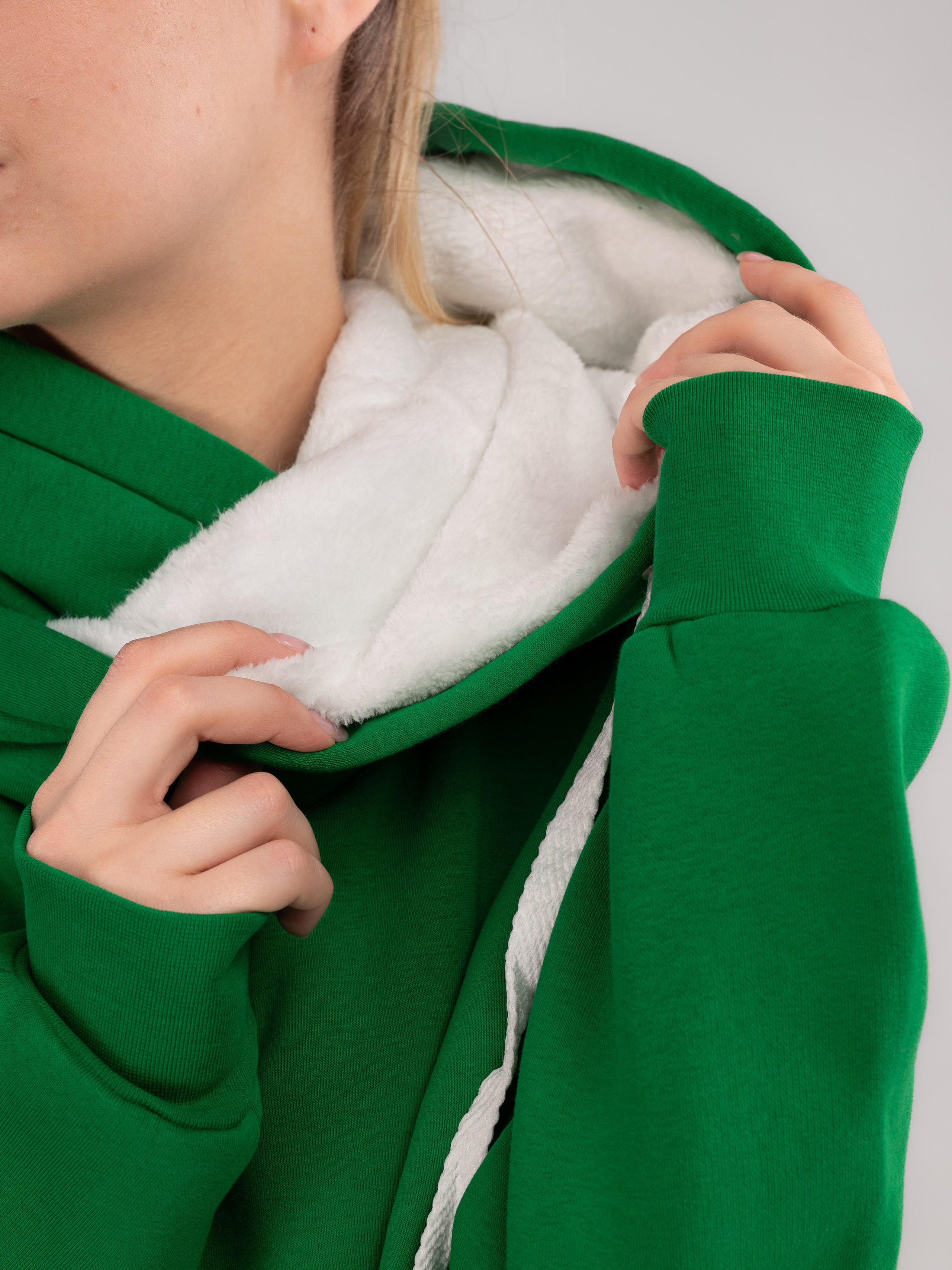 Спортивные костюмы и брюки с большой палитрой цветов!. Предметный фотограф, фото для маркетплейсов Пятигорск, КМВ