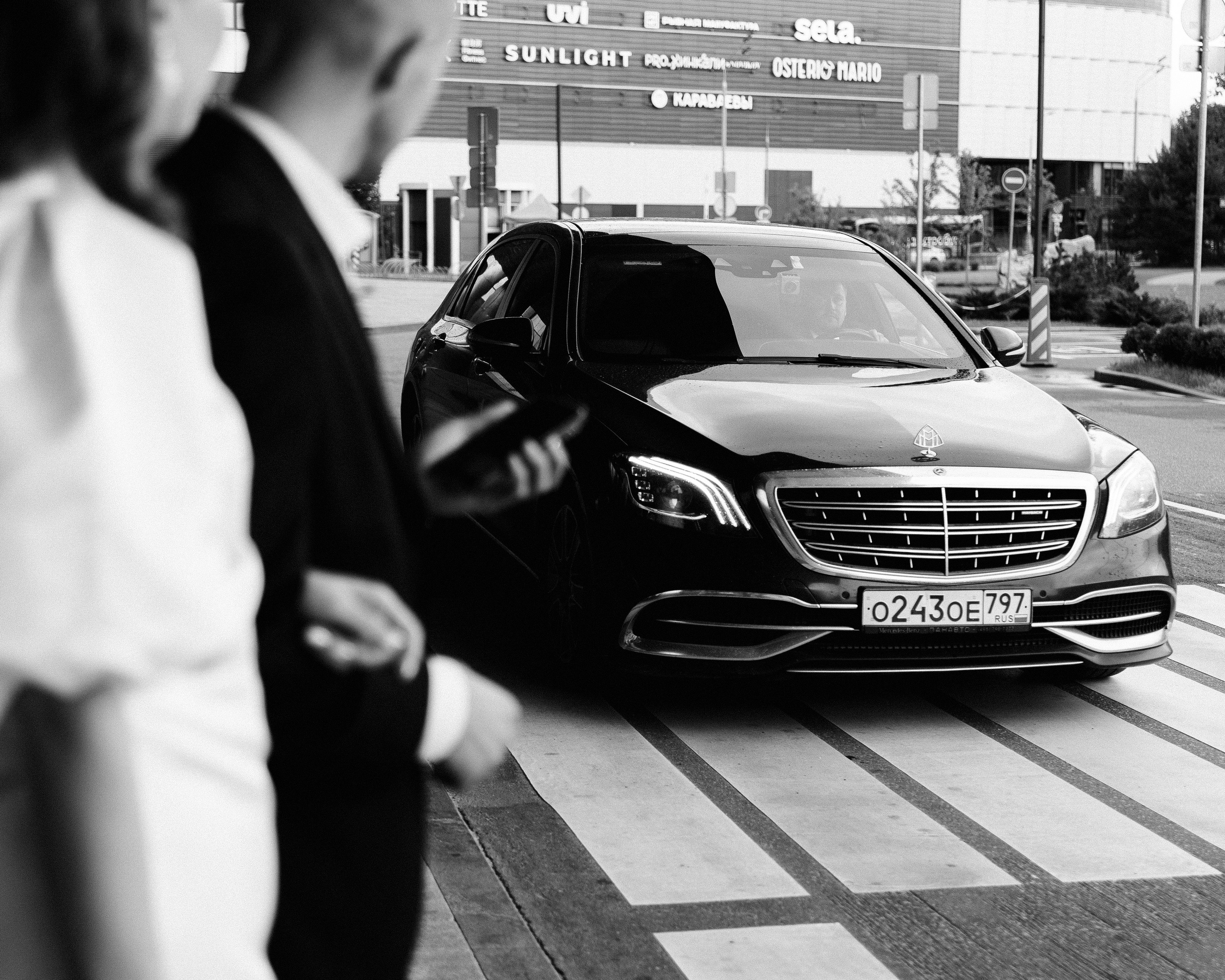 Артур и Даша, сборы в отеле Soluxe и роспись на ВДНХ. Свадебный и портретный фотограф в Москве Кристина Золотова