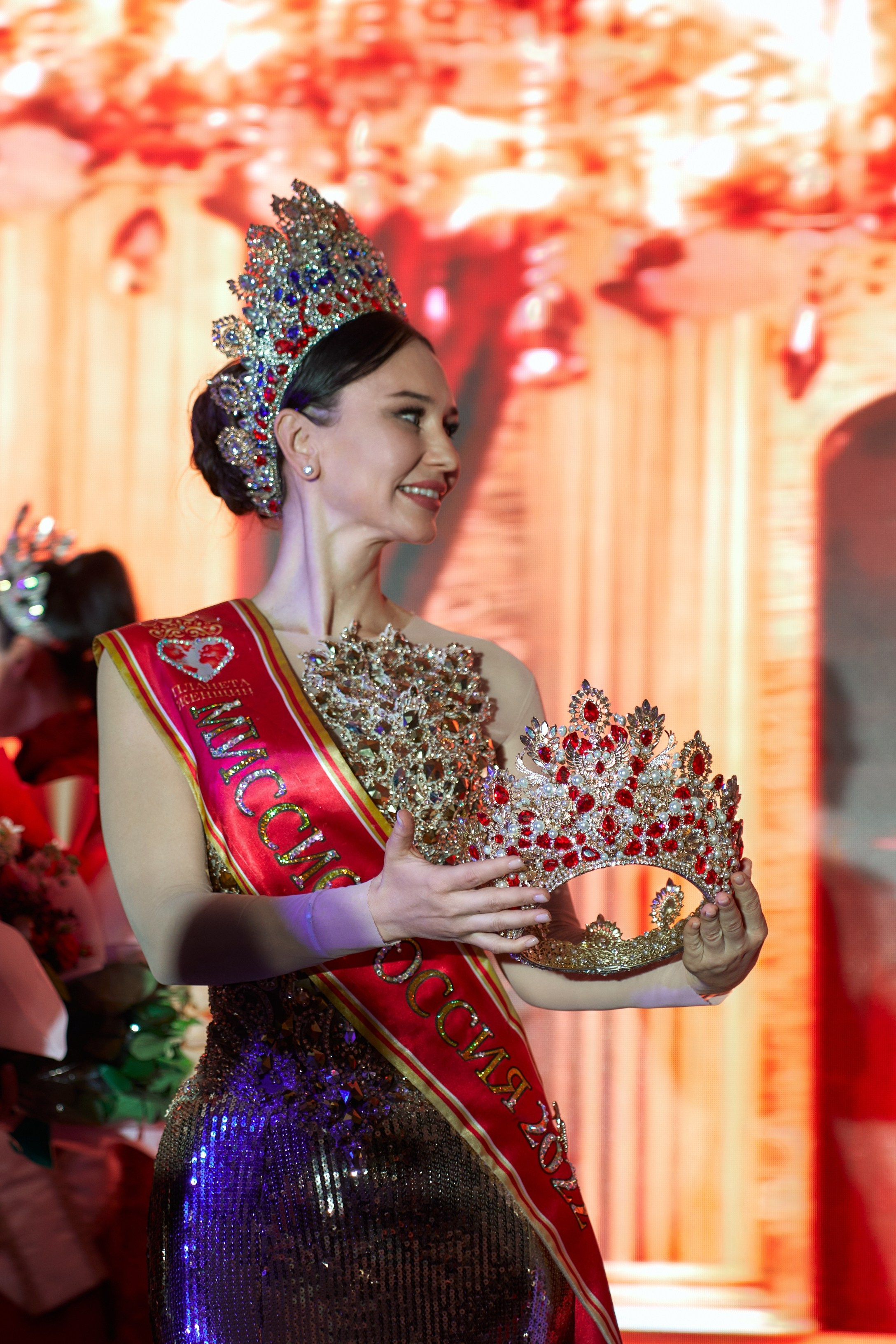 Миссис Москва 2025. Александр Падежов — фотограф в Москве | Репортаж, бизнес, студия, свадьбы, семья