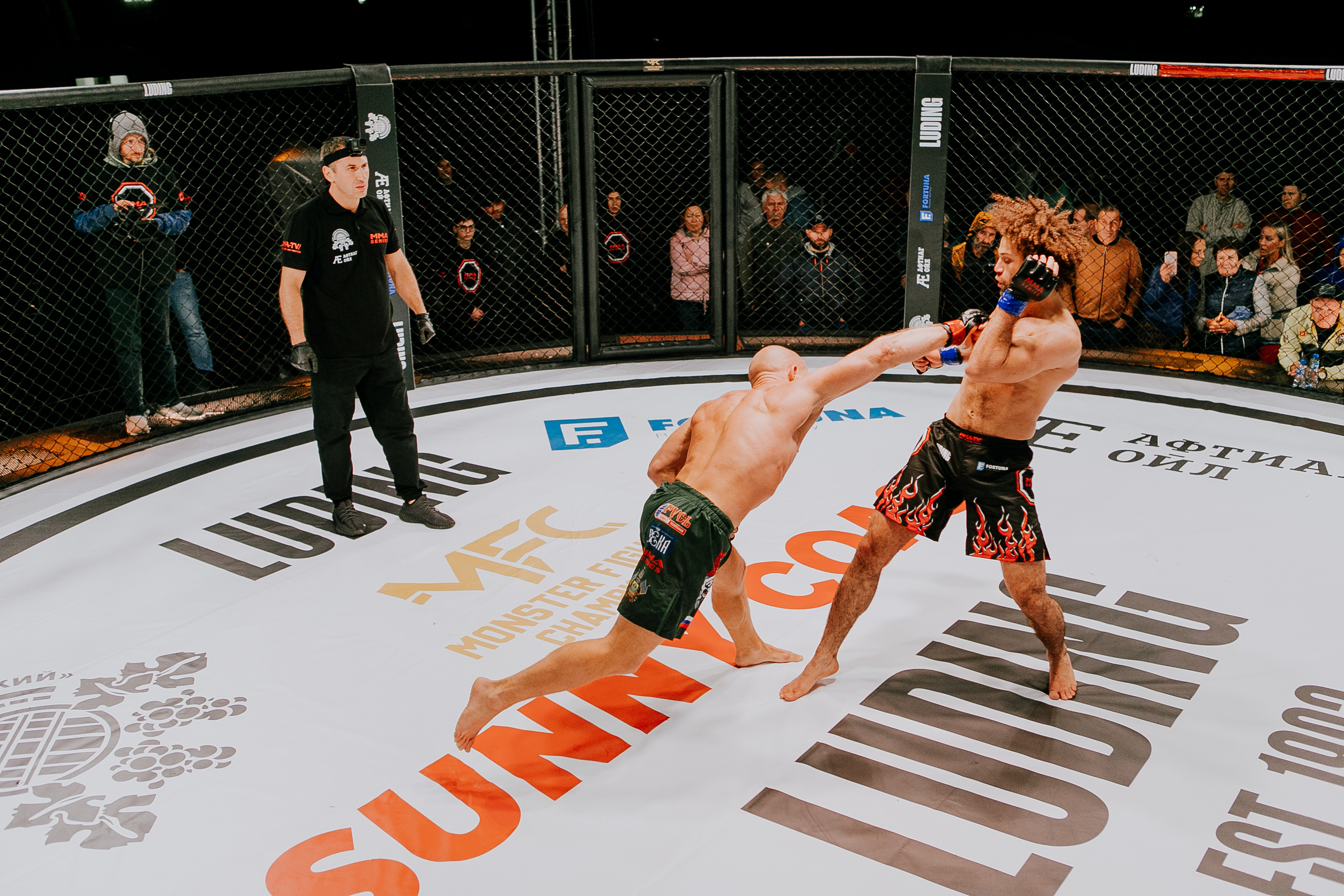 MMA SERIES 56. Репортажный фотограф в Сочи Дмитрий Ветринский