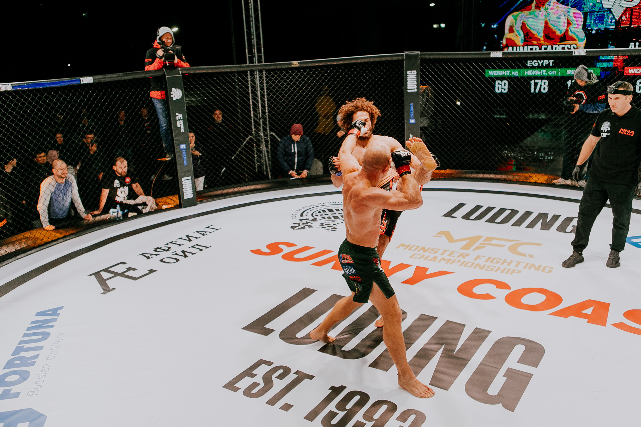 MMA SERIES 56. Репортажный фотограф в Сочи Дмитрий Ветринский