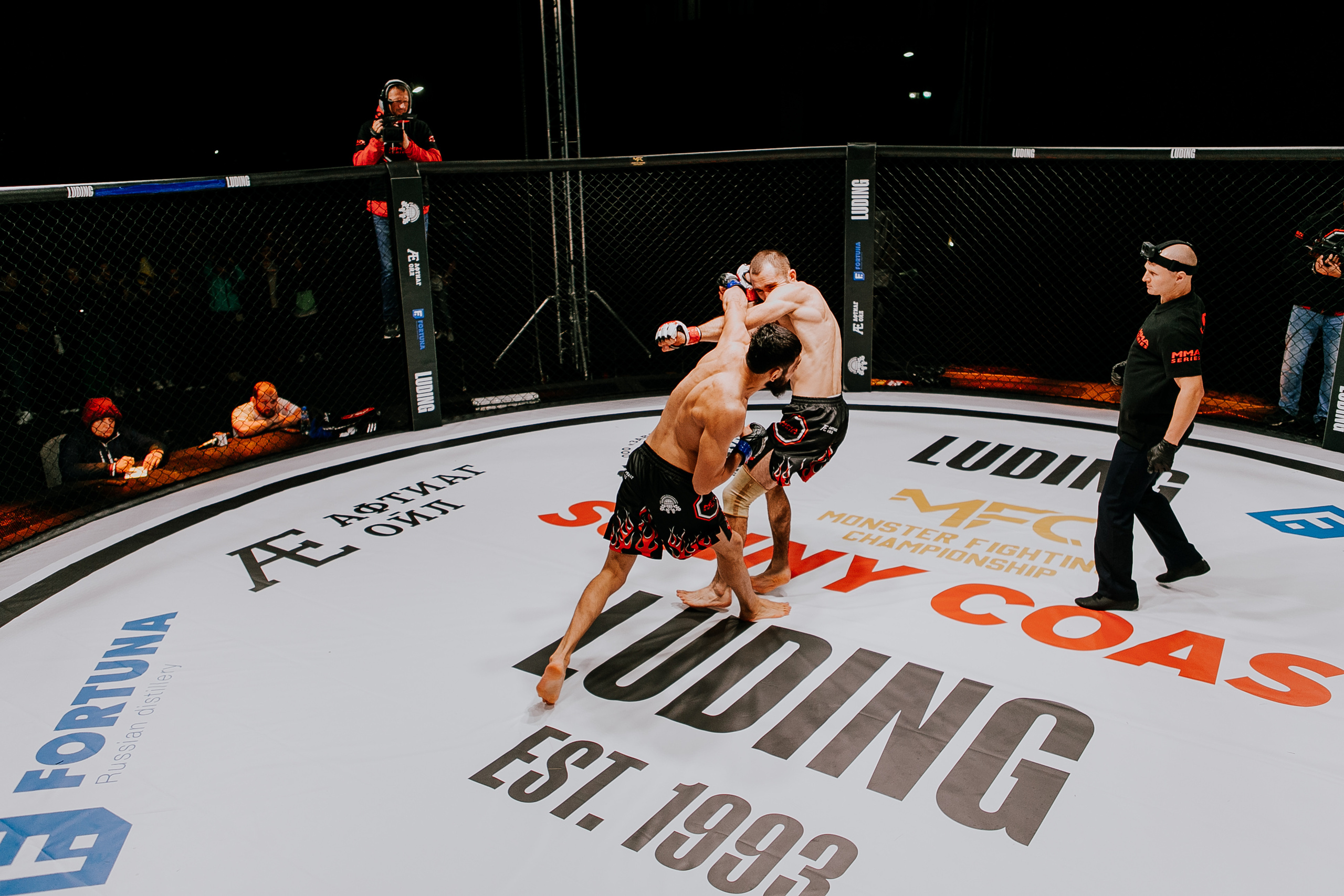 MMA SERIES 56. Репортажный фотограф в Сочи Дмитрий Ветринский