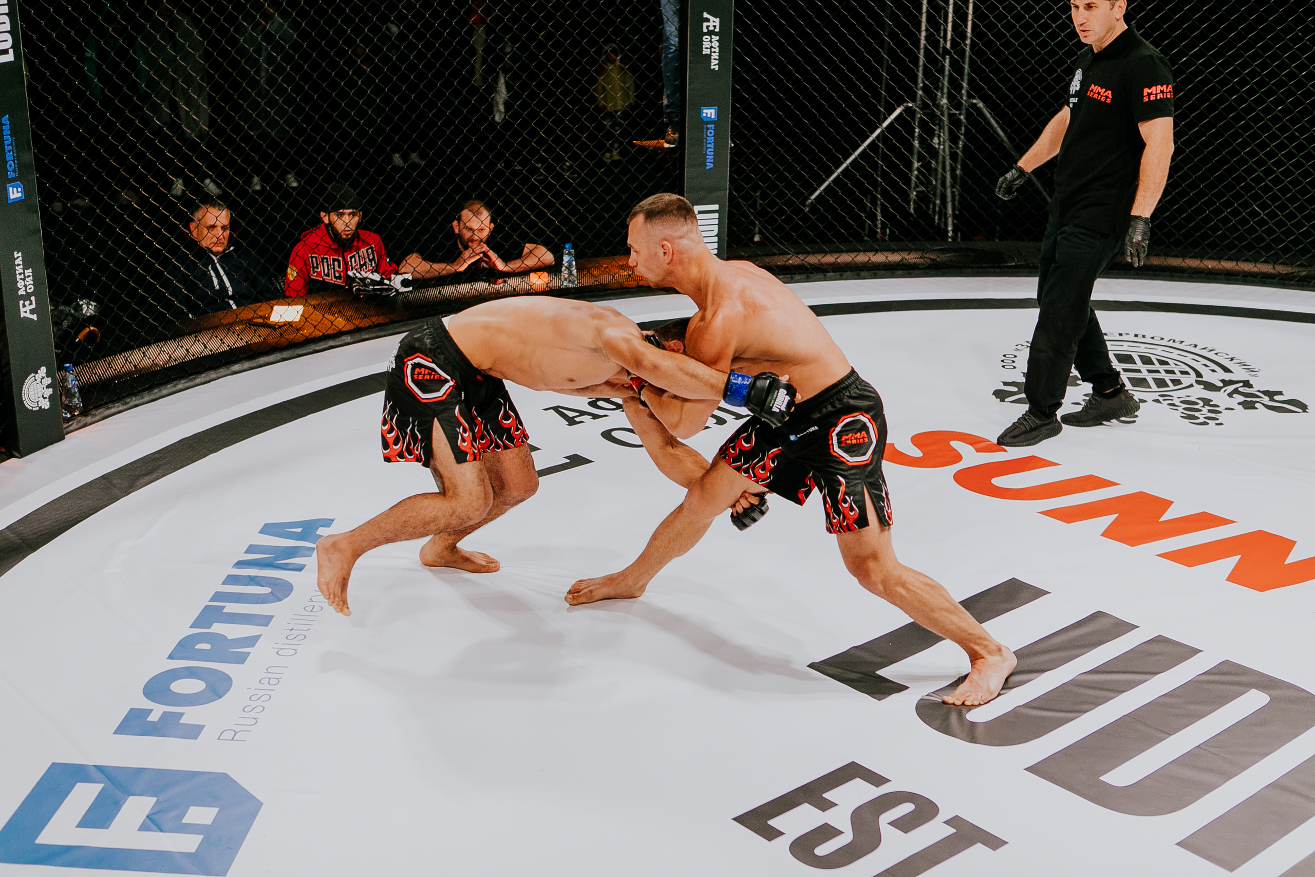 MMA SERIES 56. Репортажный фотограф в Сочи Дмитрий Ветринский