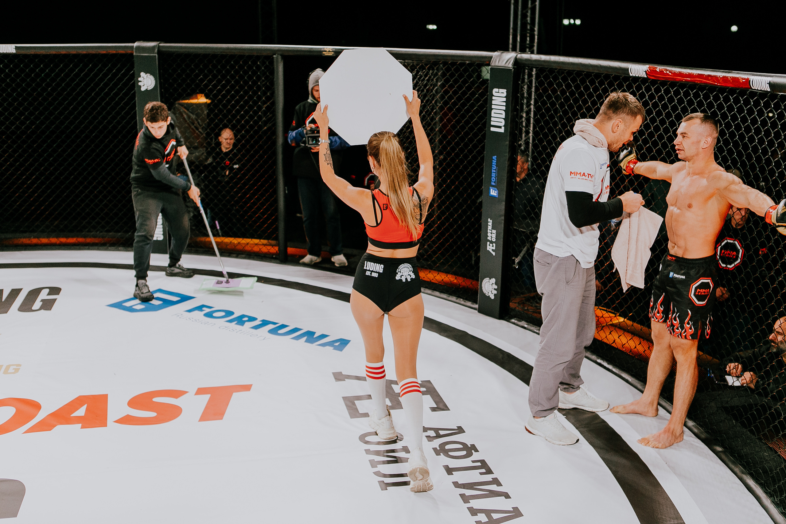 MMA SERIES 56. Репортажный фотограф в Сочи Дмитрий Ветринский