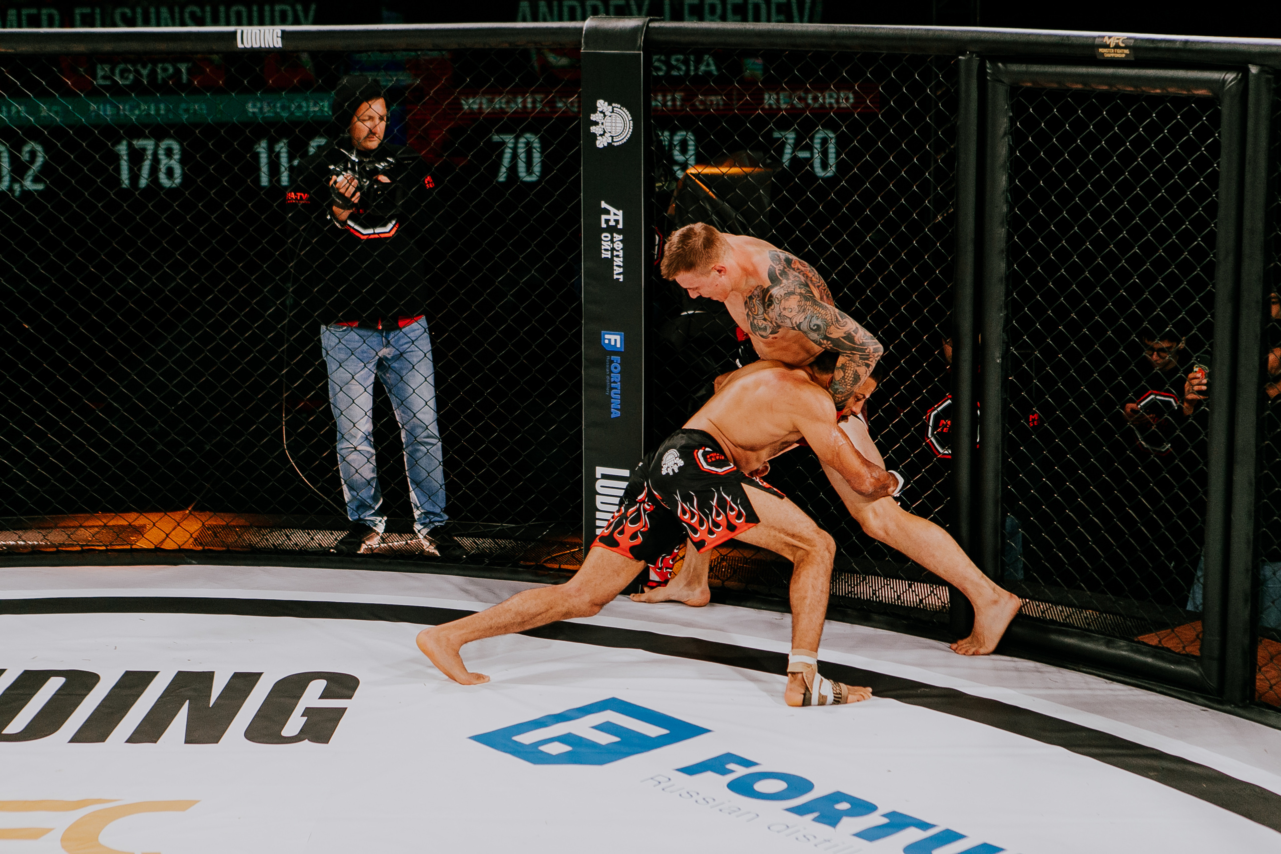 MMA SERIES 56. Репортажный фотограф в Сочи Дмитрий Ветринский