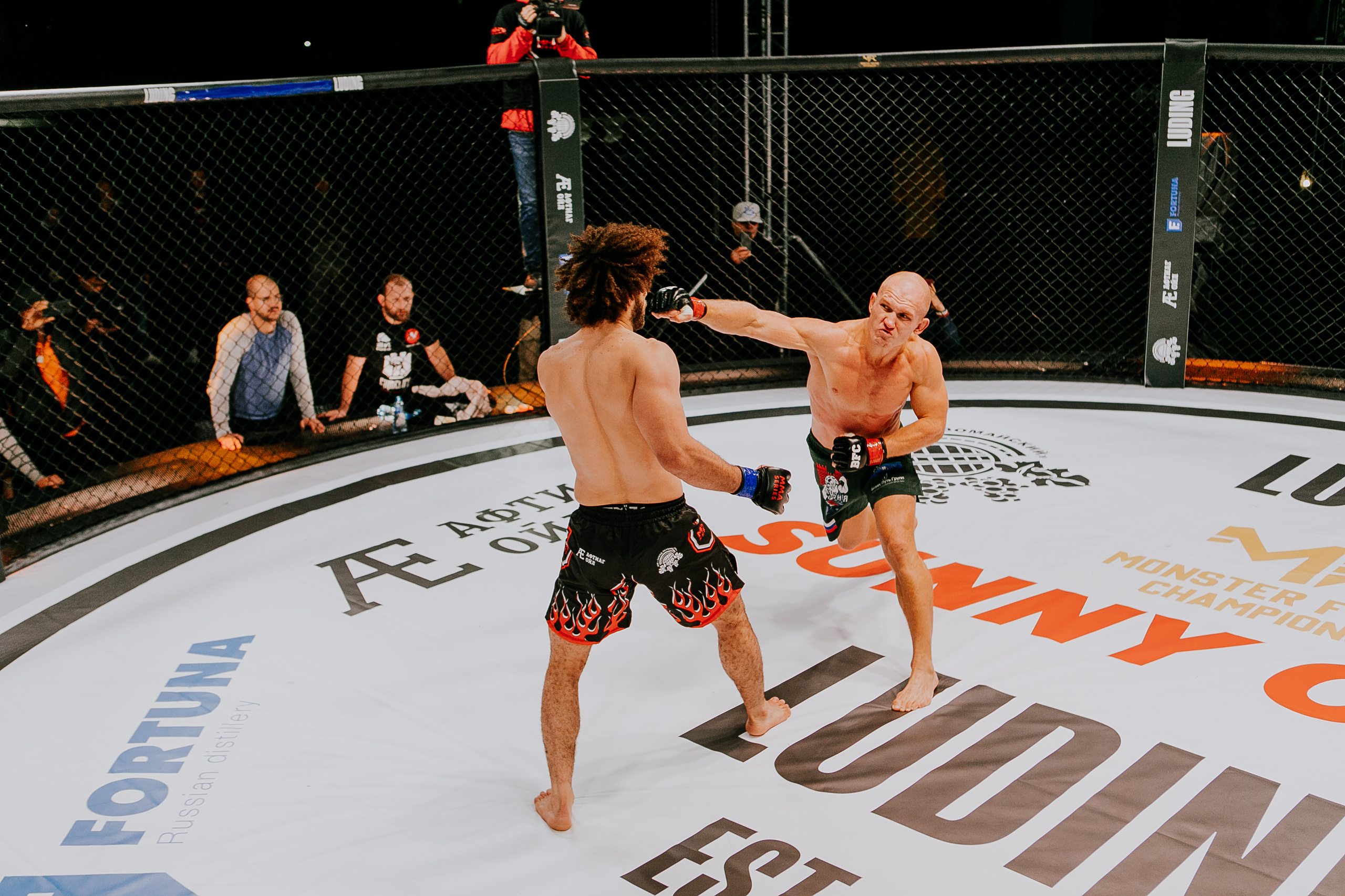 MMA SERIES 56. Репортажный фотограф в Сочи Дмитрий Ветринский