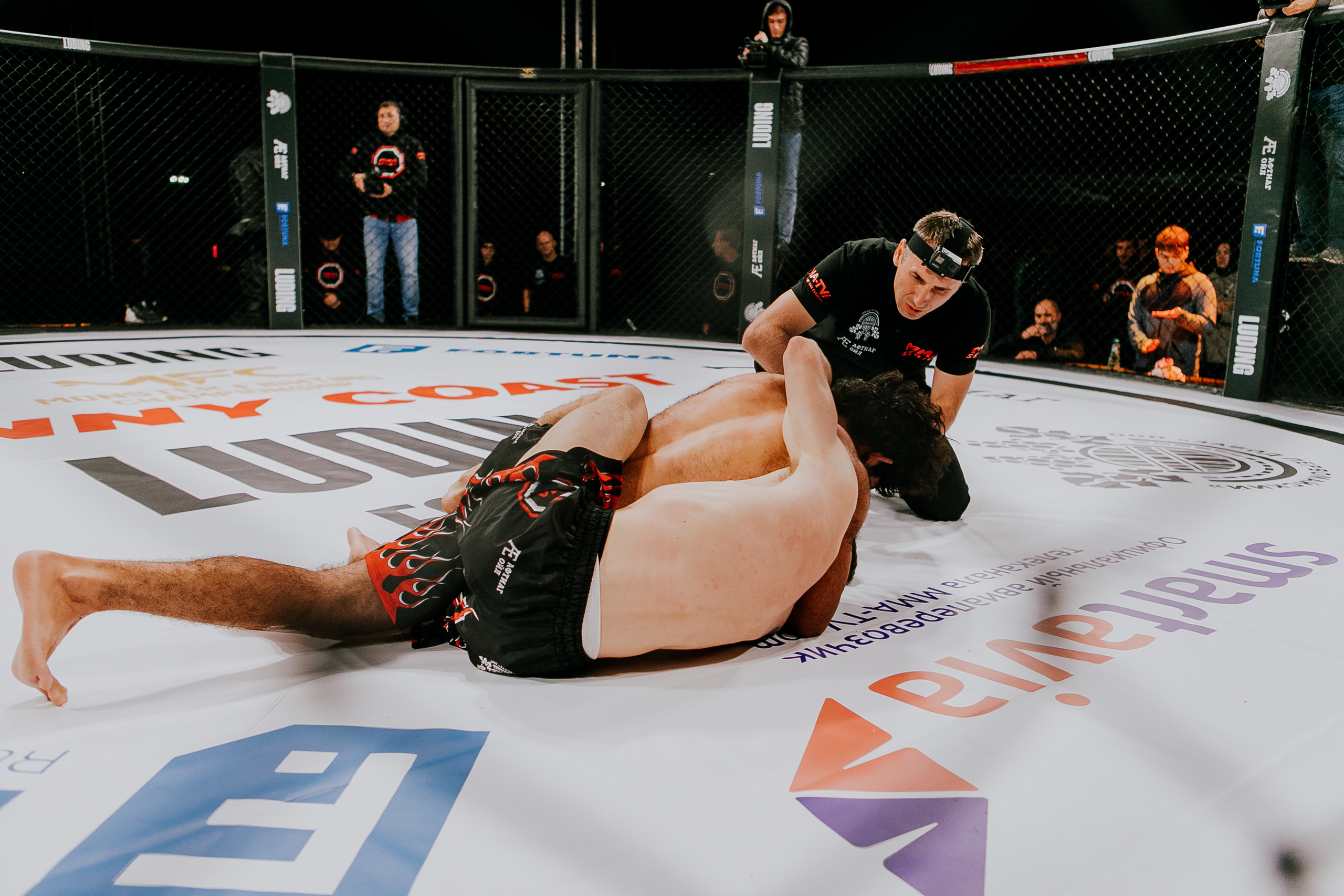 MMA SERIES 56. Репортажный фотограф в Сочи Дмитрий Ветринский