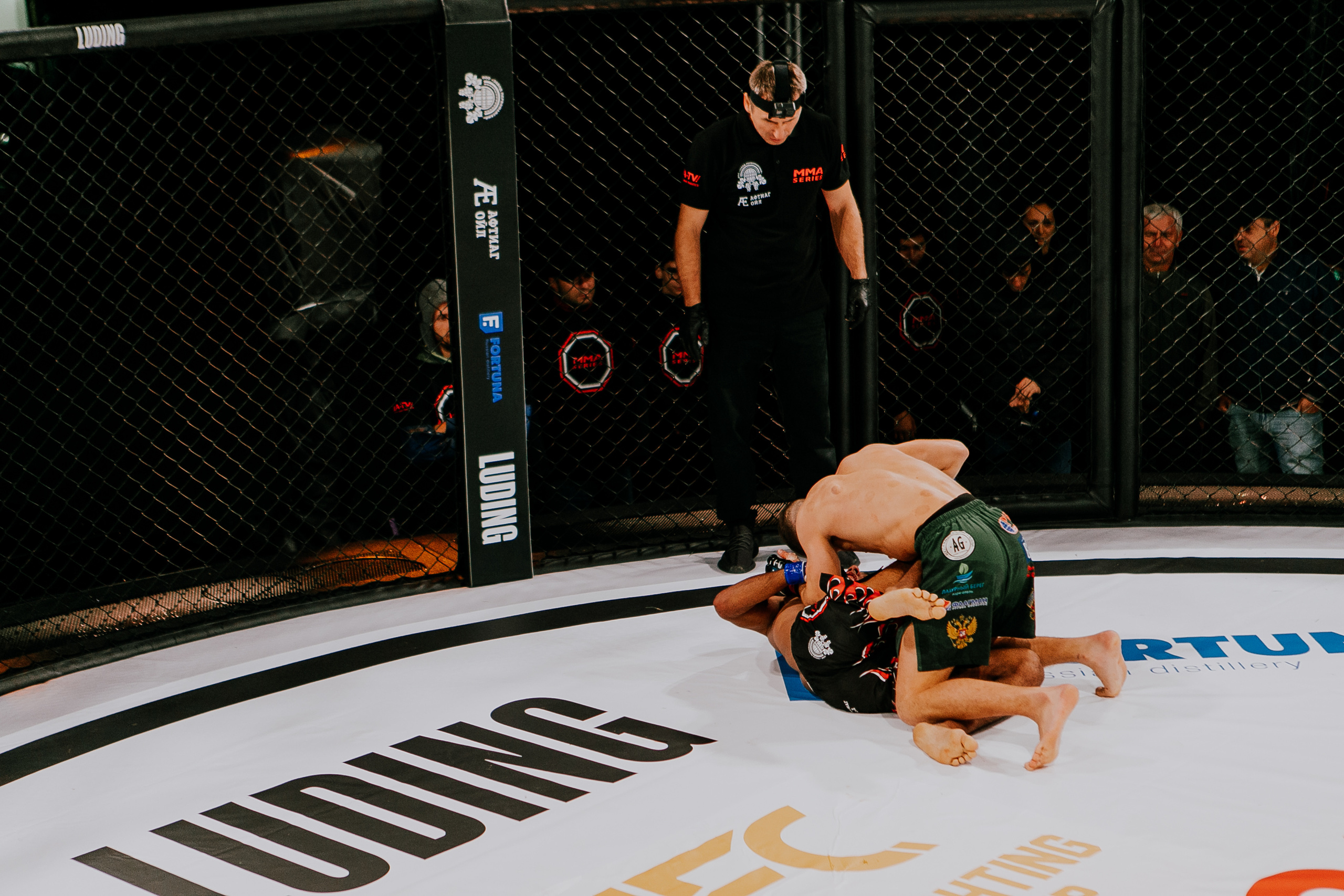 MMA SERIES 56. Репортажный фотограф в Сочи Дмитрий Ветринский