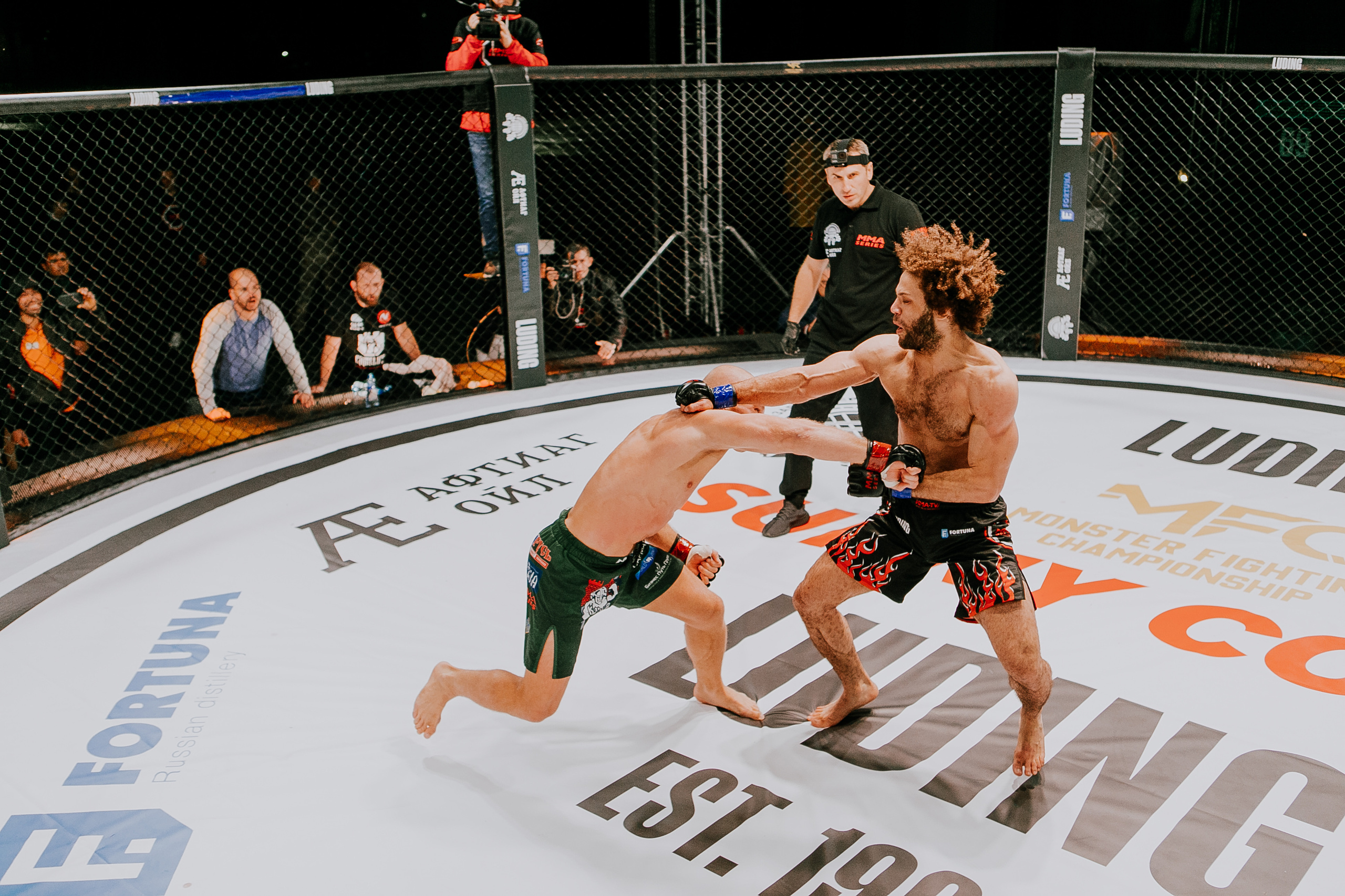 MMA SERIES 56. Репортажный фотограф в Сочи Дмитрий Ветринский