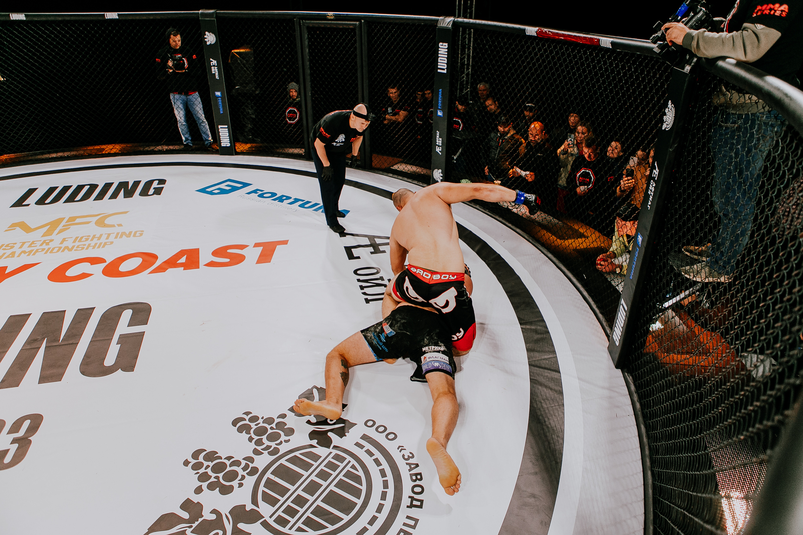 MMA SERIES 56. Репортажный фотограф в Сочи Дмитрий Ветринский