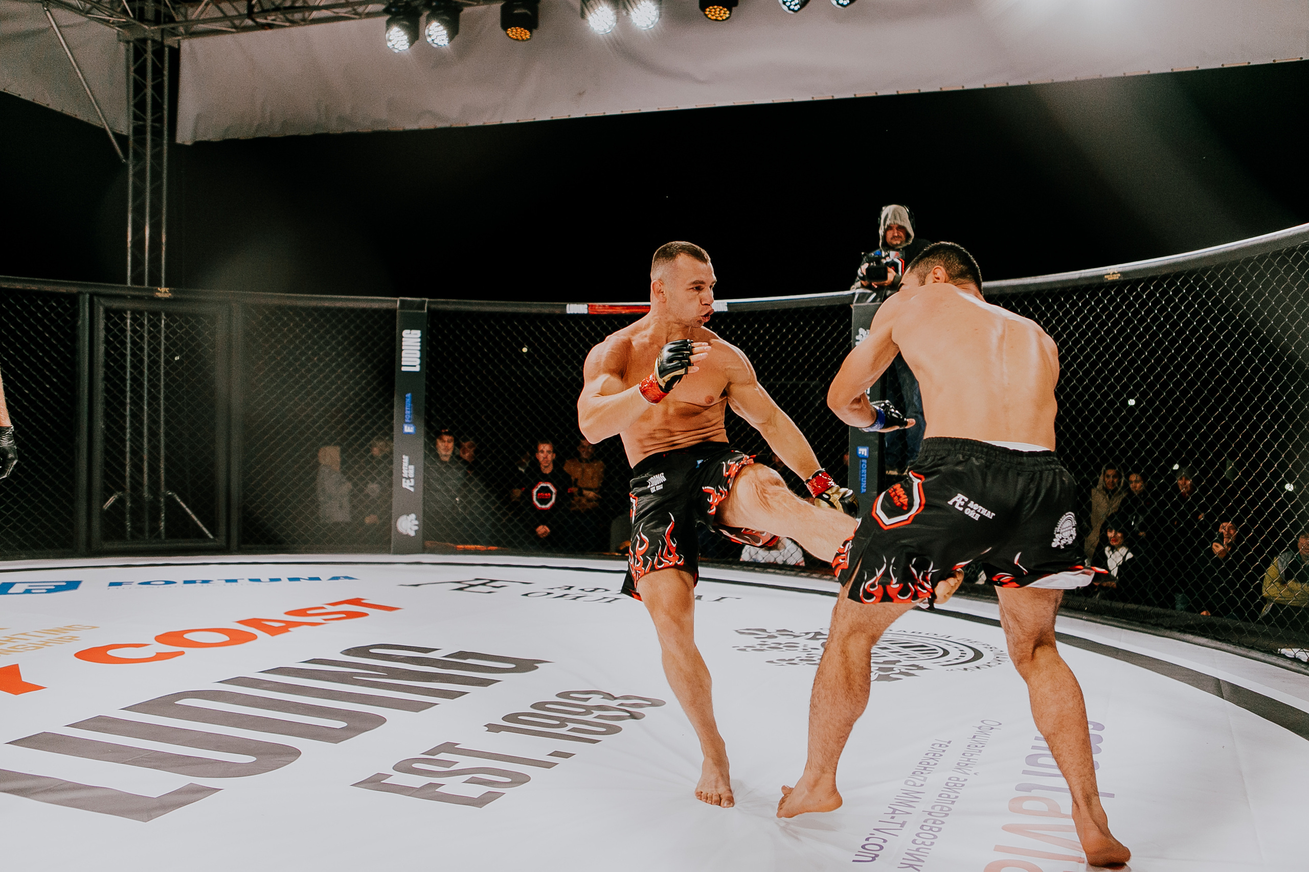 MMA SERIES 56. Репортажный фотограф в Сочи Дмитрий Ветринский