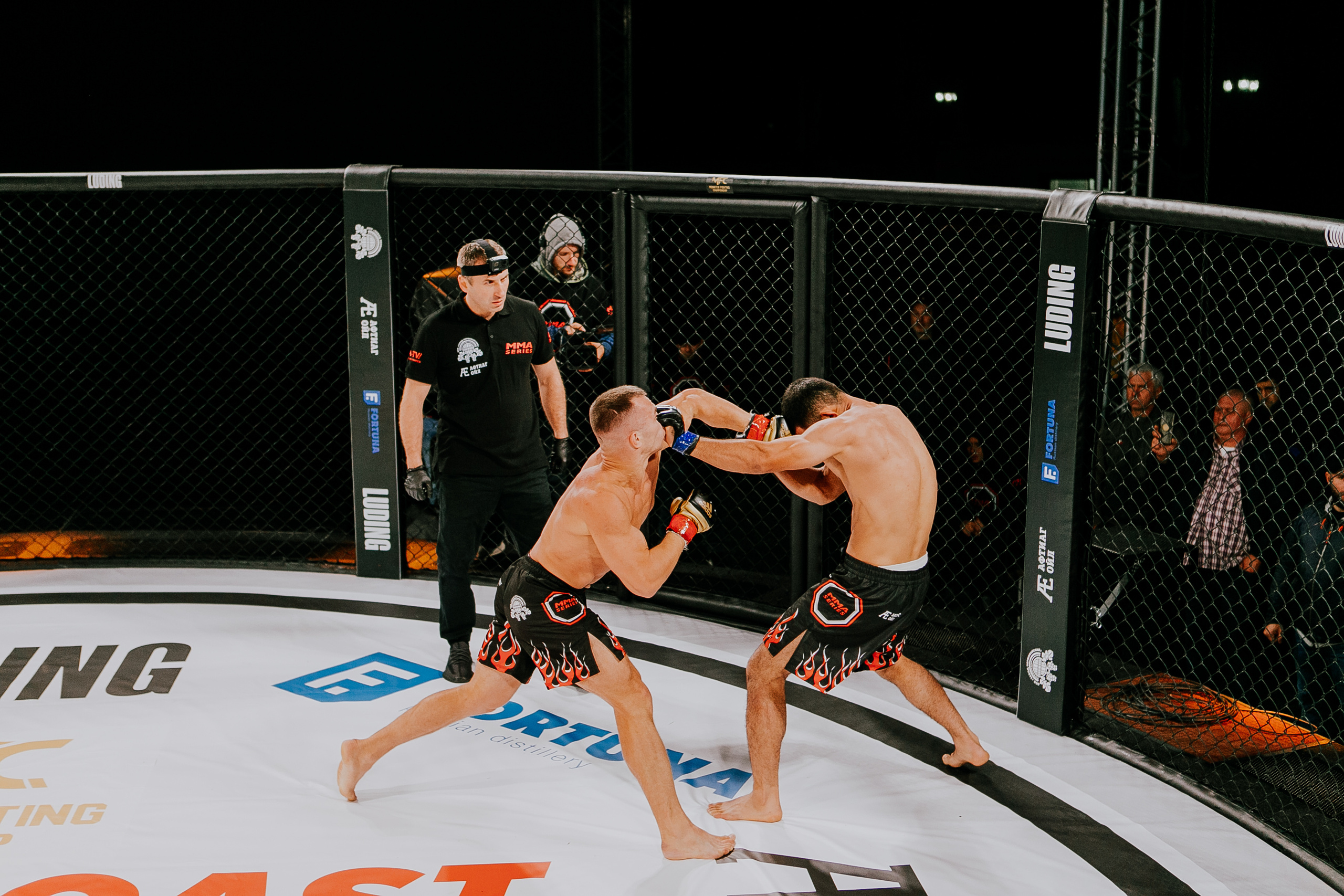 MMA SERIES 56. Репортажный фотограф в Сочи Дмитрий Ветринский