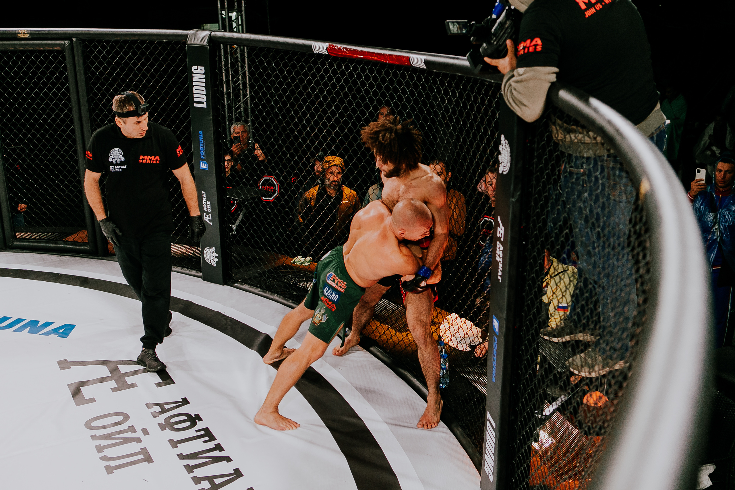 MMA SERIES 56. Репортажный фотограф в Сочи Дмитрий Ветринский