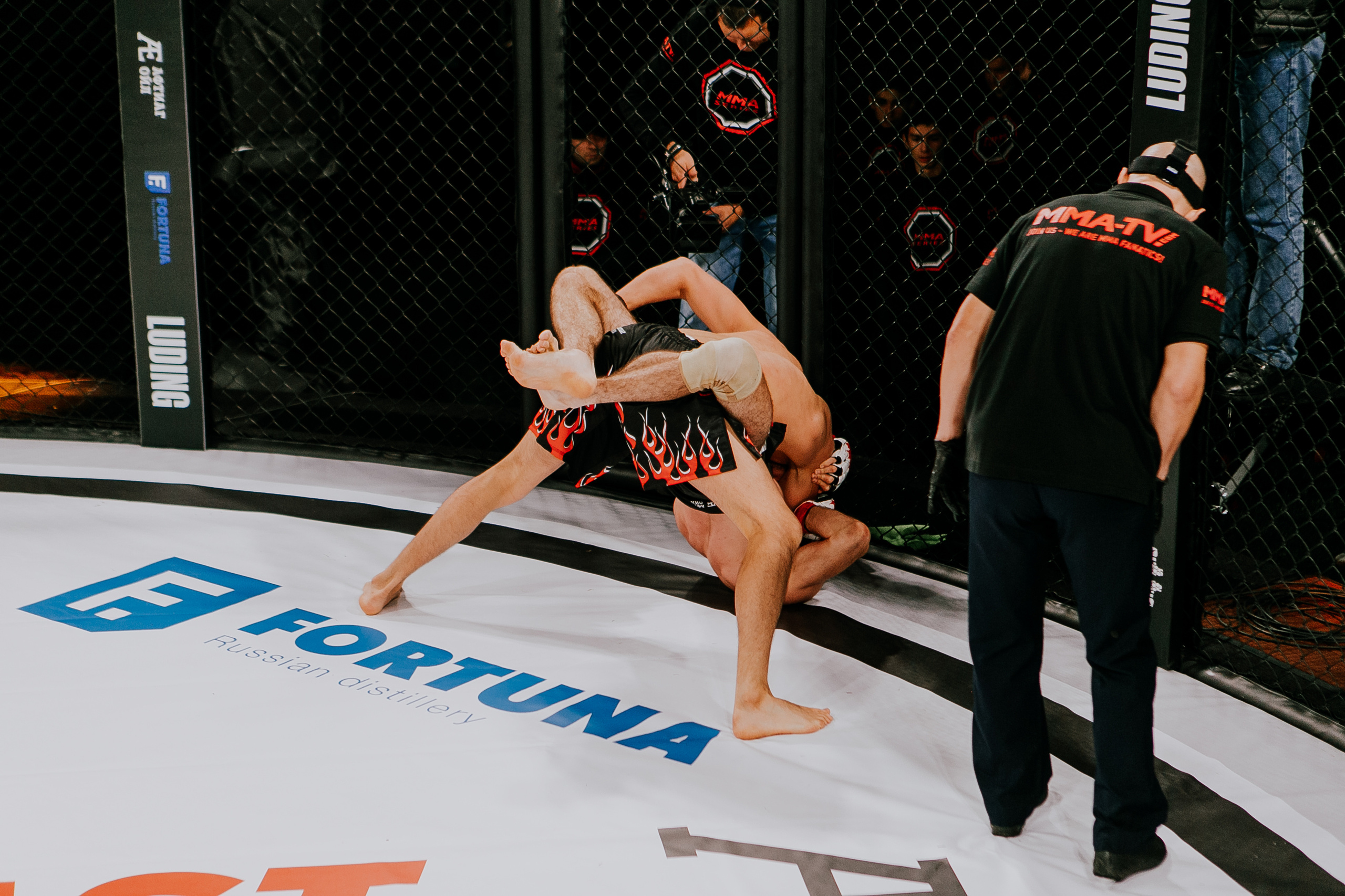 MMA SERIES 56. Репортажный фотограф в Сочи Дмитрий Ветринский