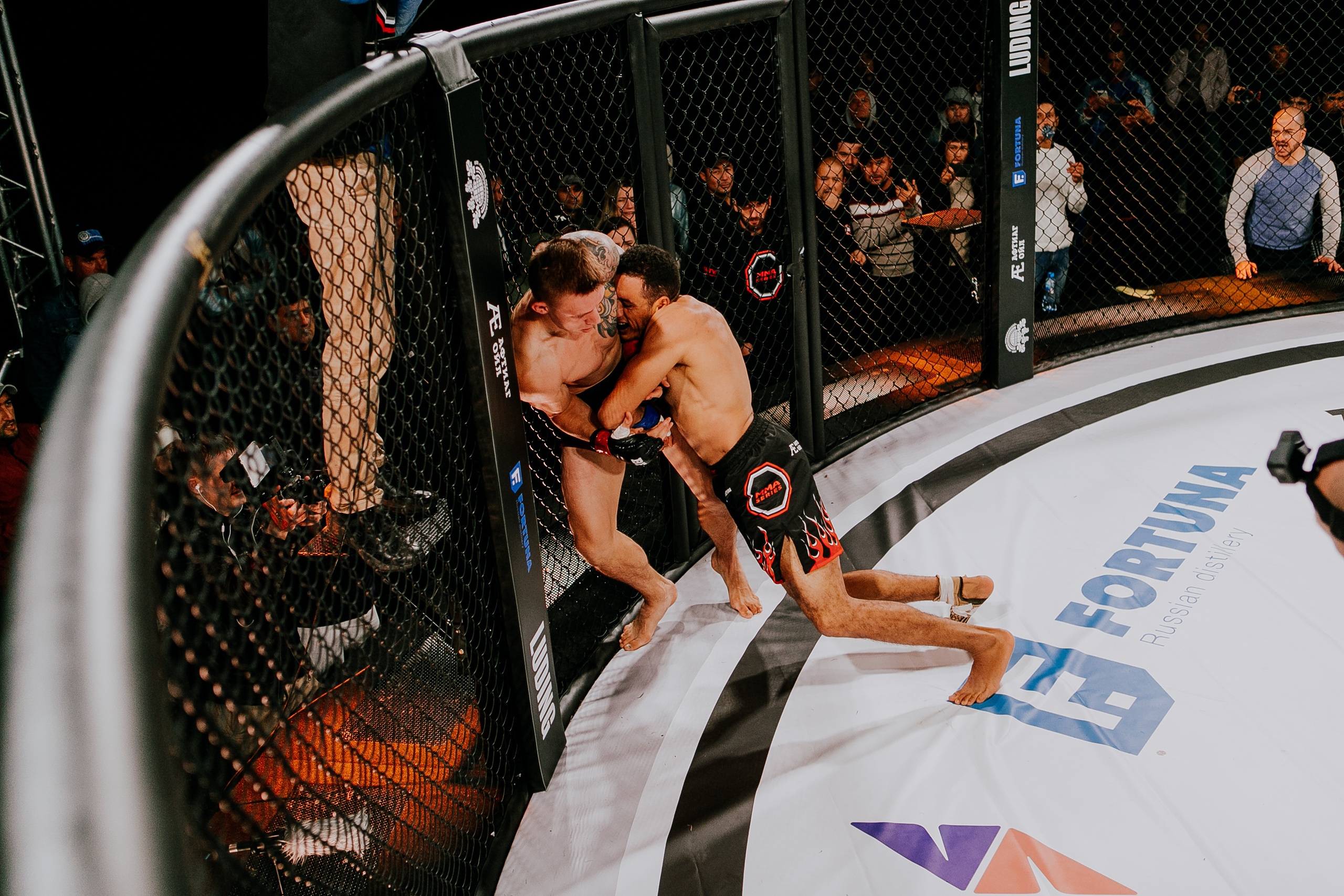 MMA SERIES 56. Репортажный фотограф в Сочи Дмитрий Ветринский