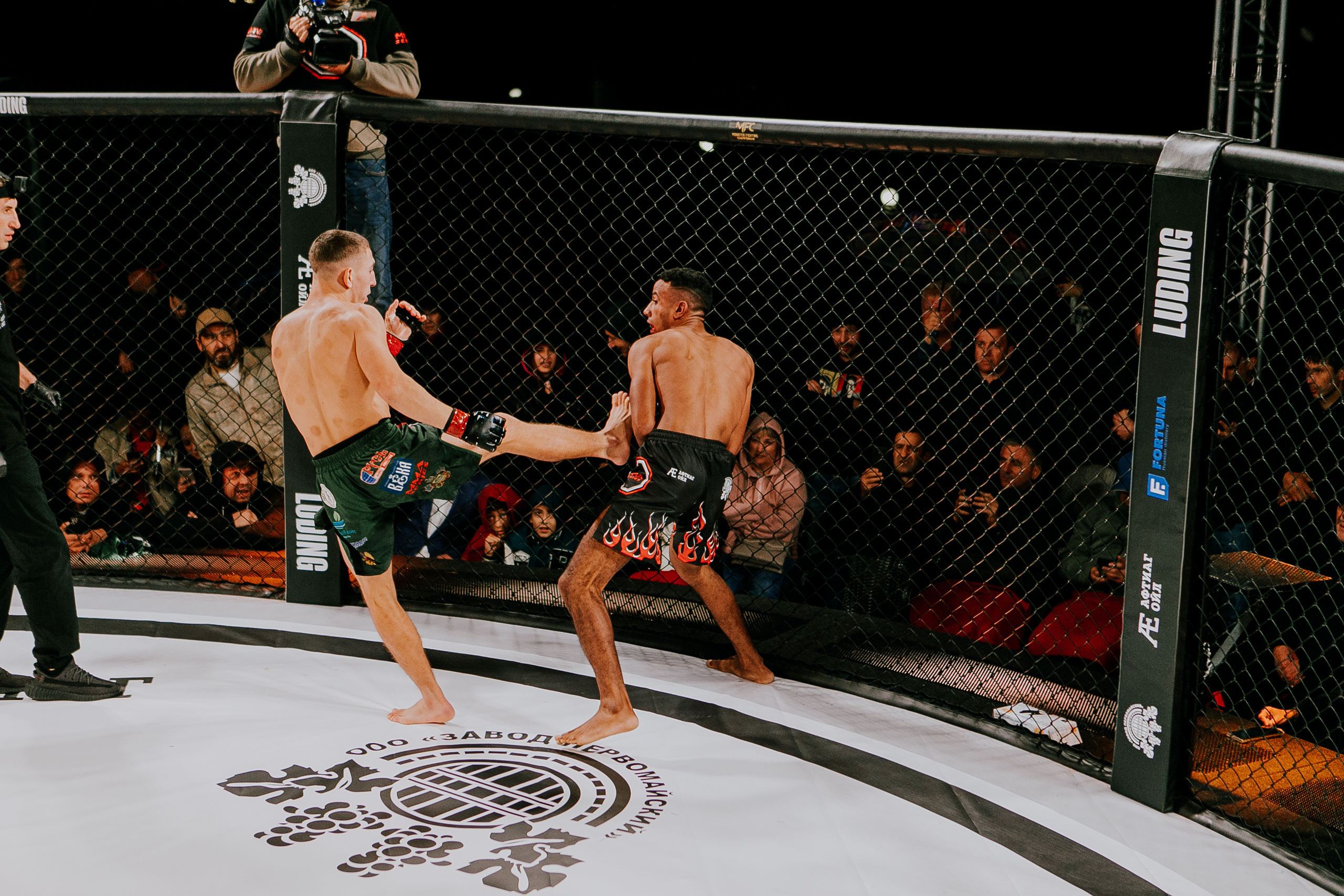 MMA SERIES 56. Репортажный фотограф в Сочи Дмитрий Ветринский